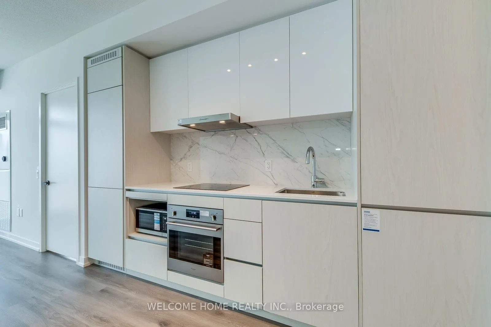 28 Interchange Way, #2706