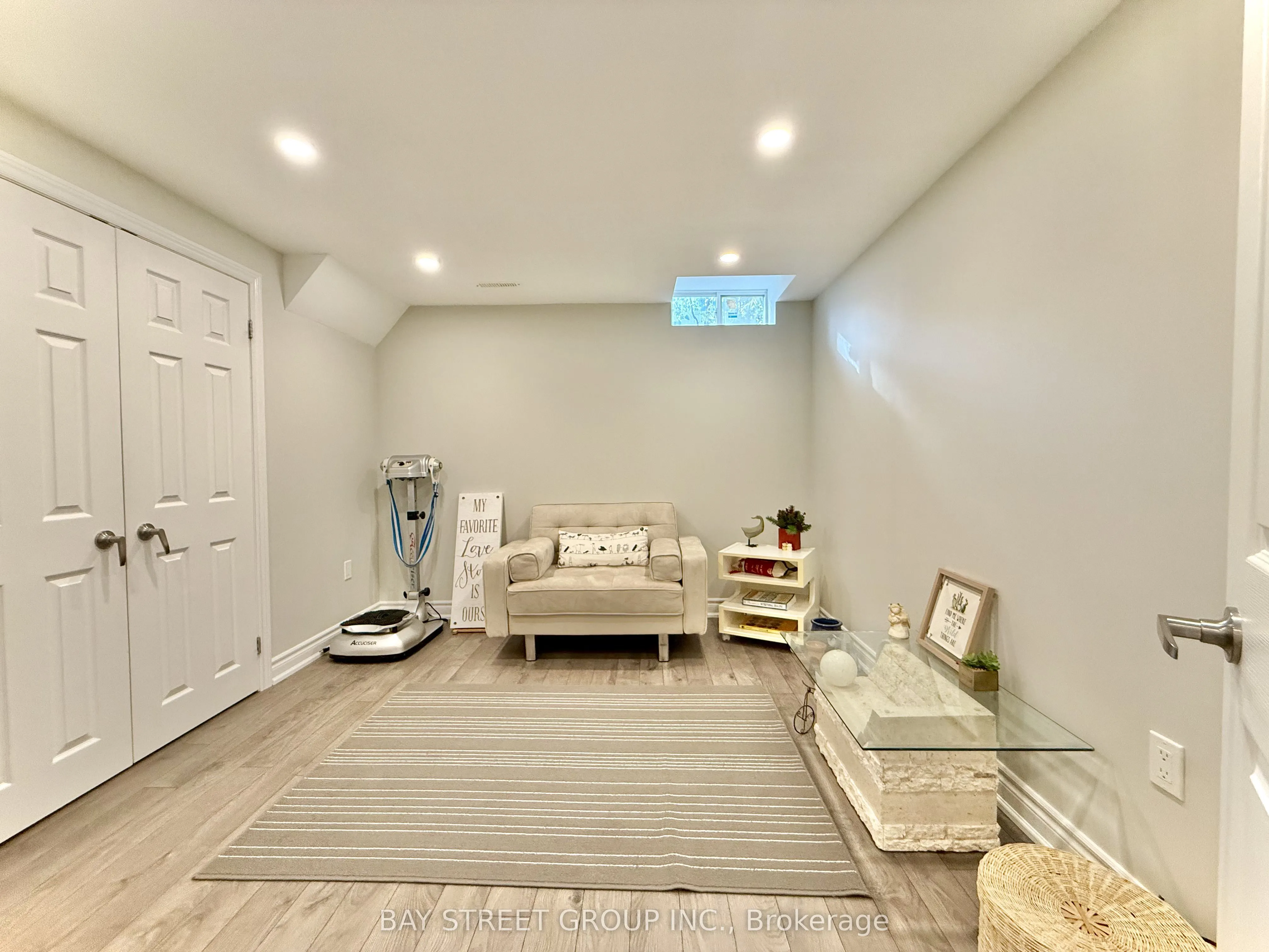 65 Rosedale Heights Drive