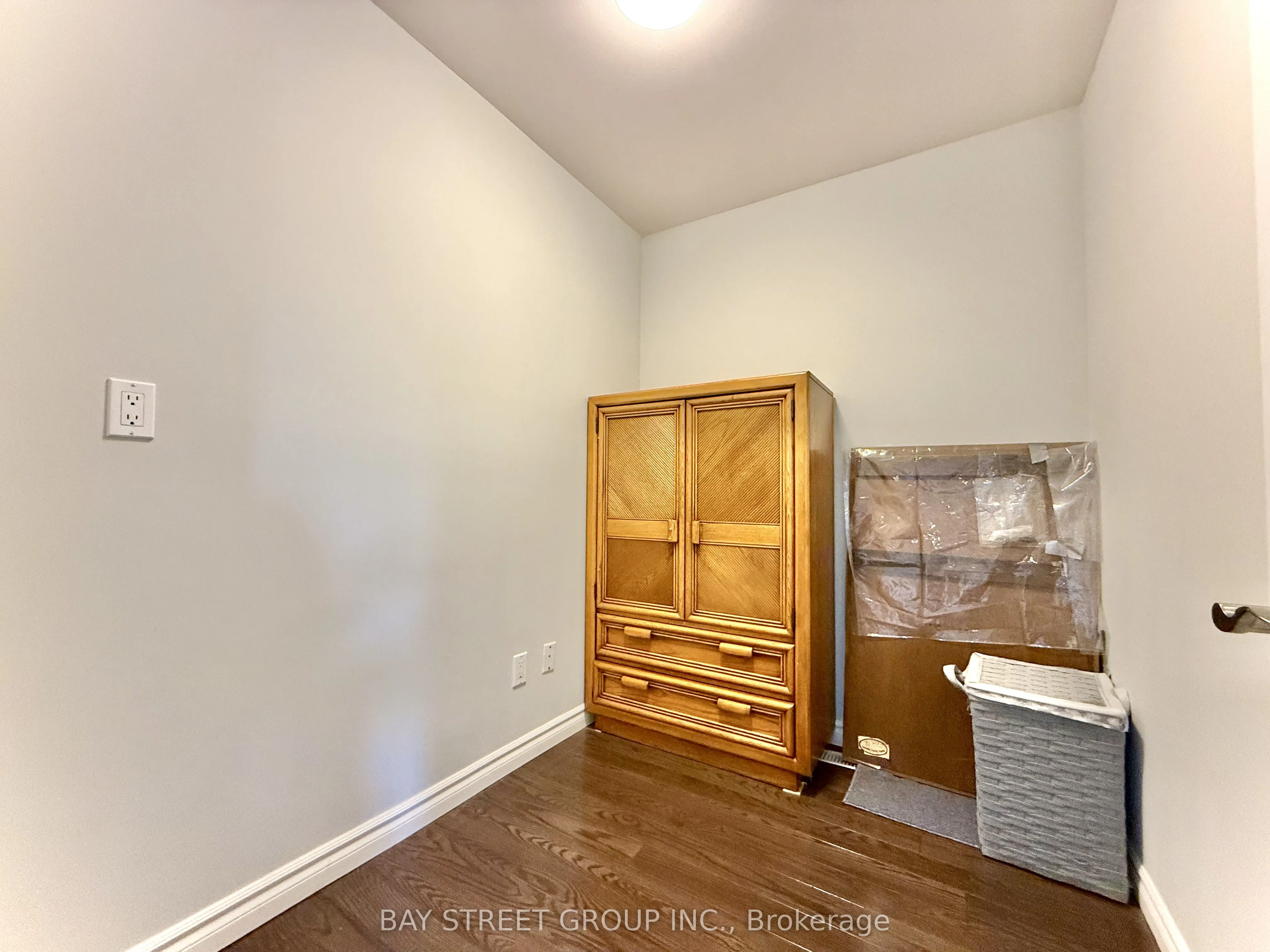 65 Rosedale Heights Drive