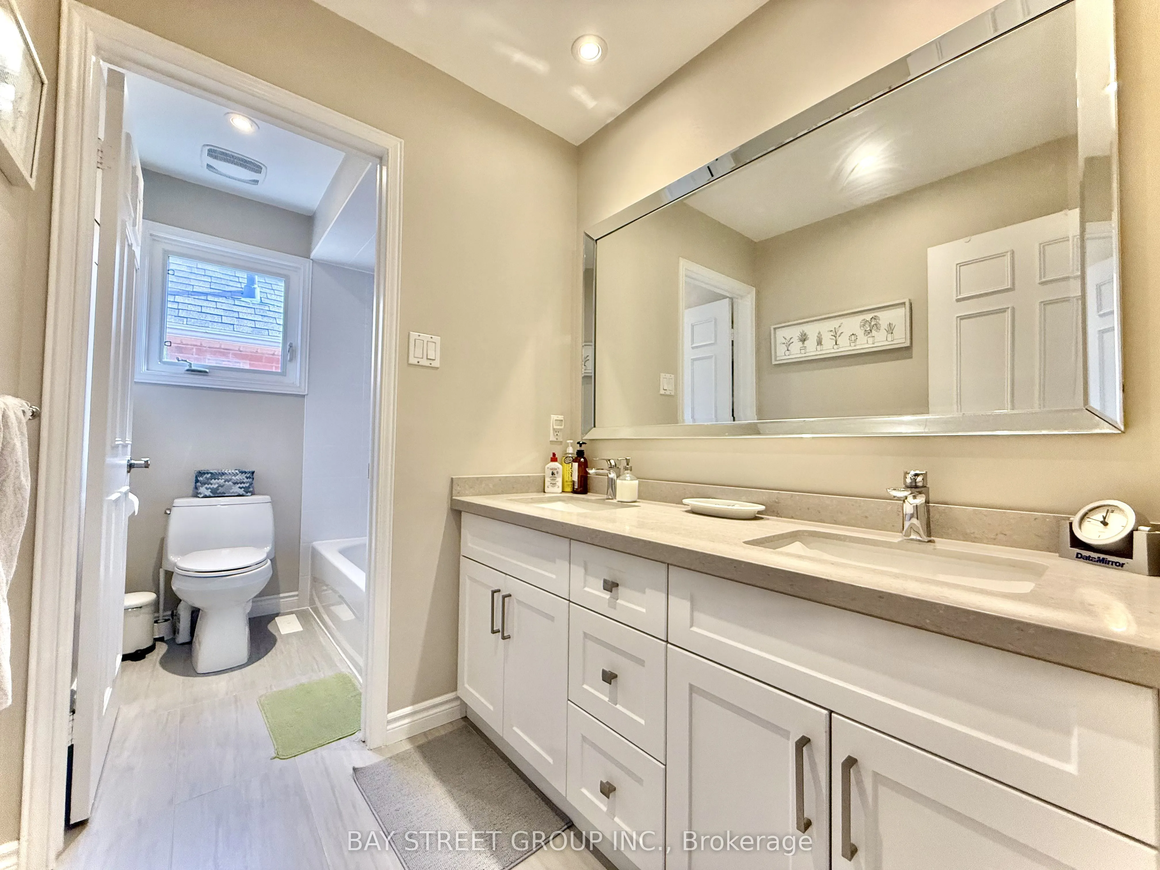65 Rosedale Heights Drive