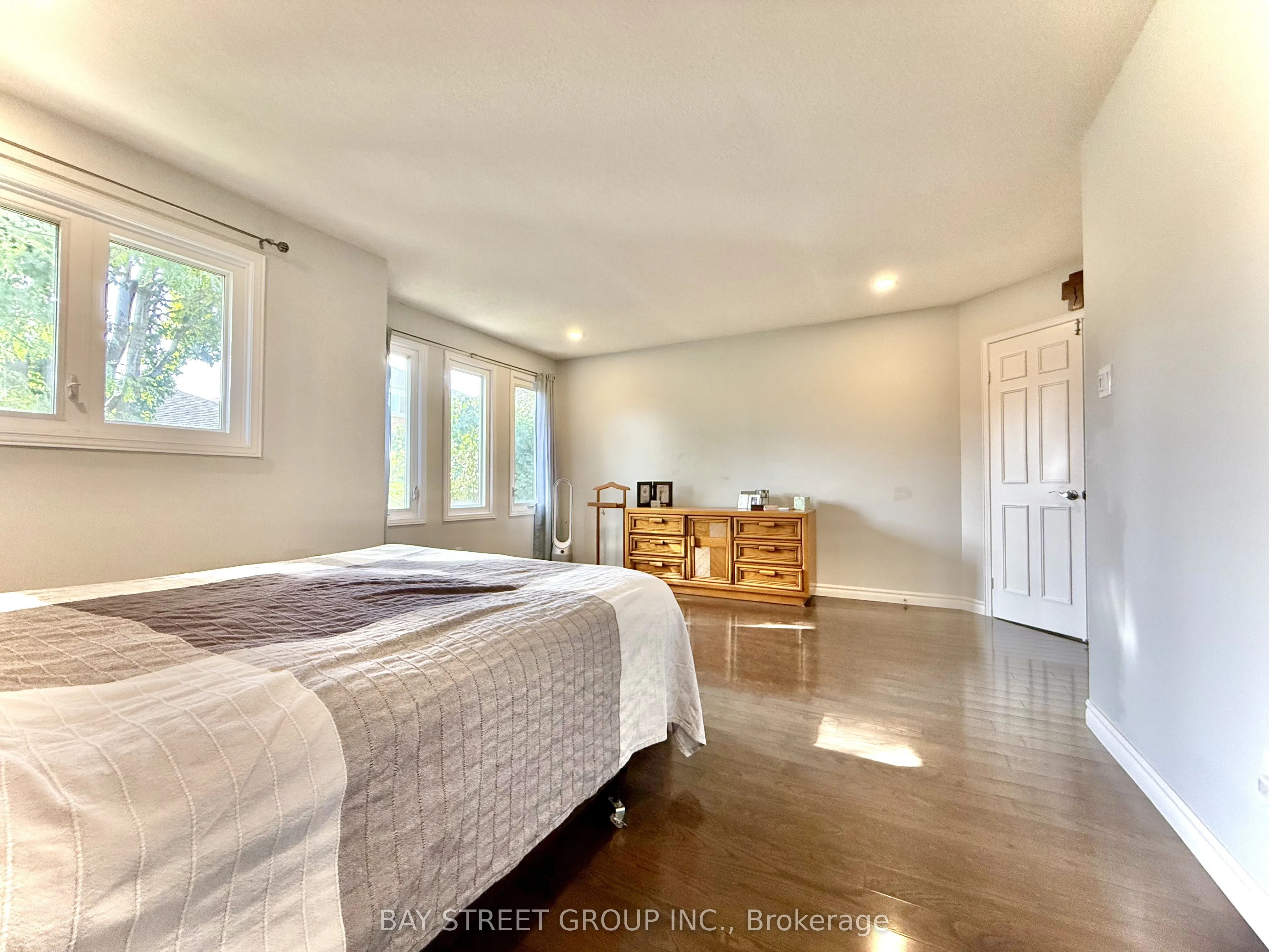 65 Rosedale Heights Drive