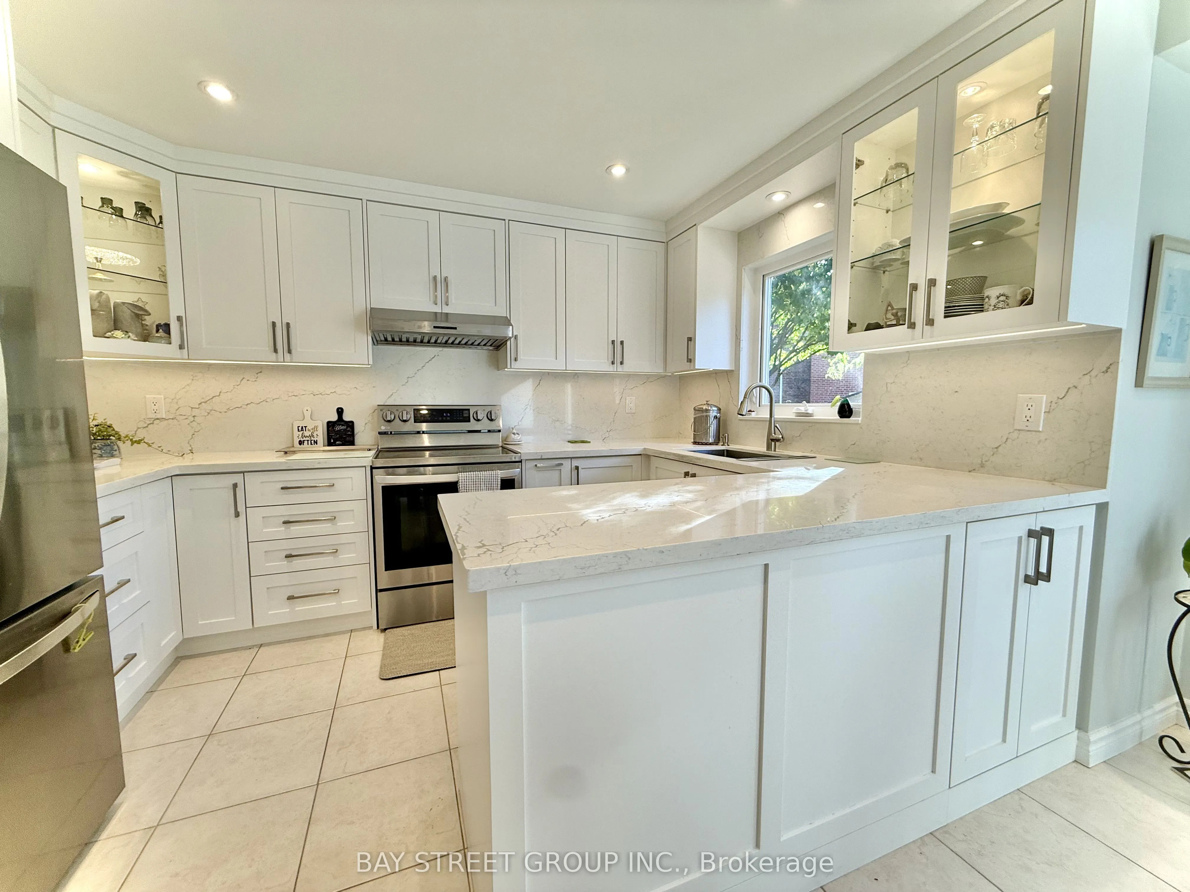 65 Rosedale Heights Drive