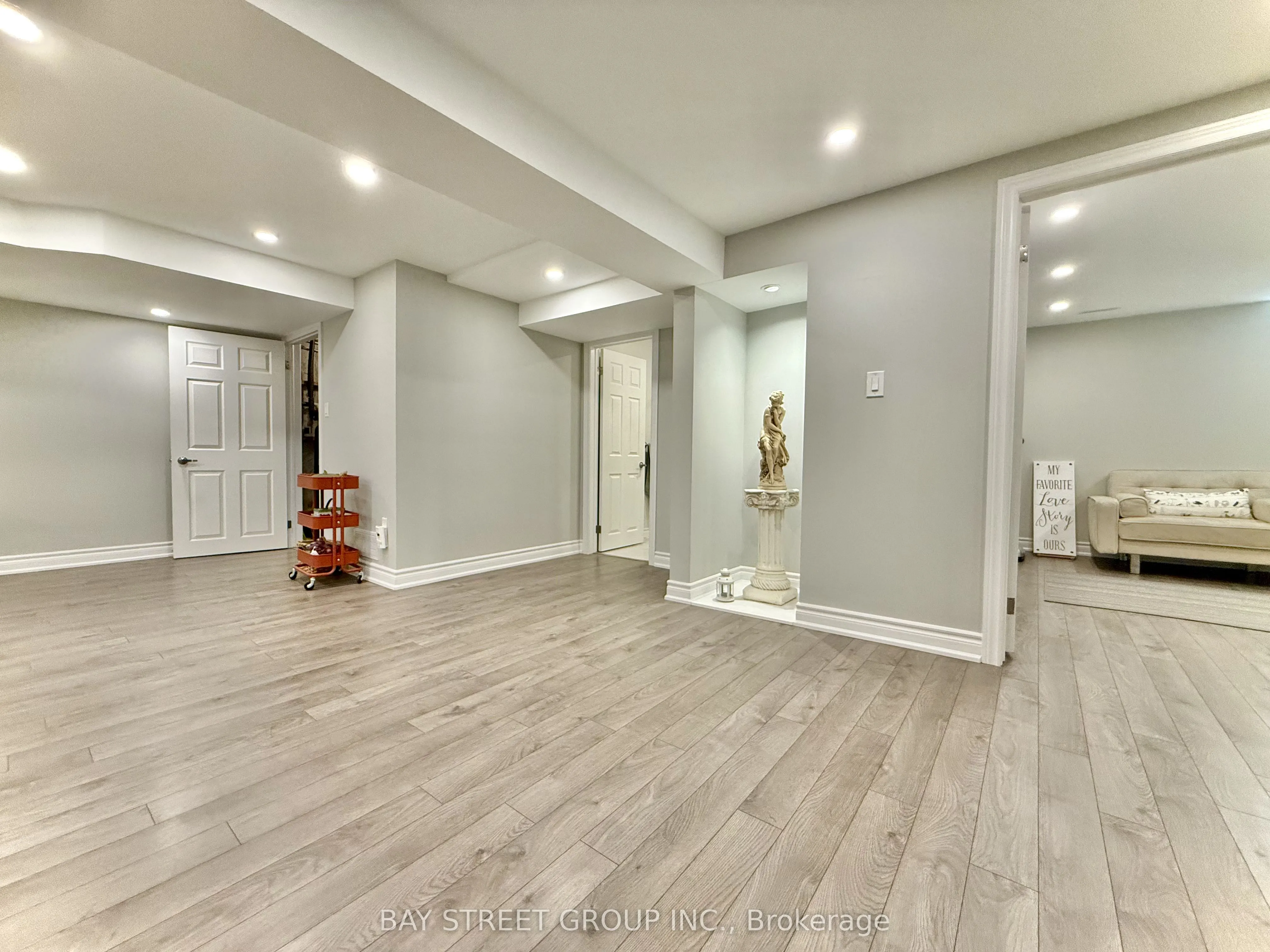65 Rosedale Heights Drive