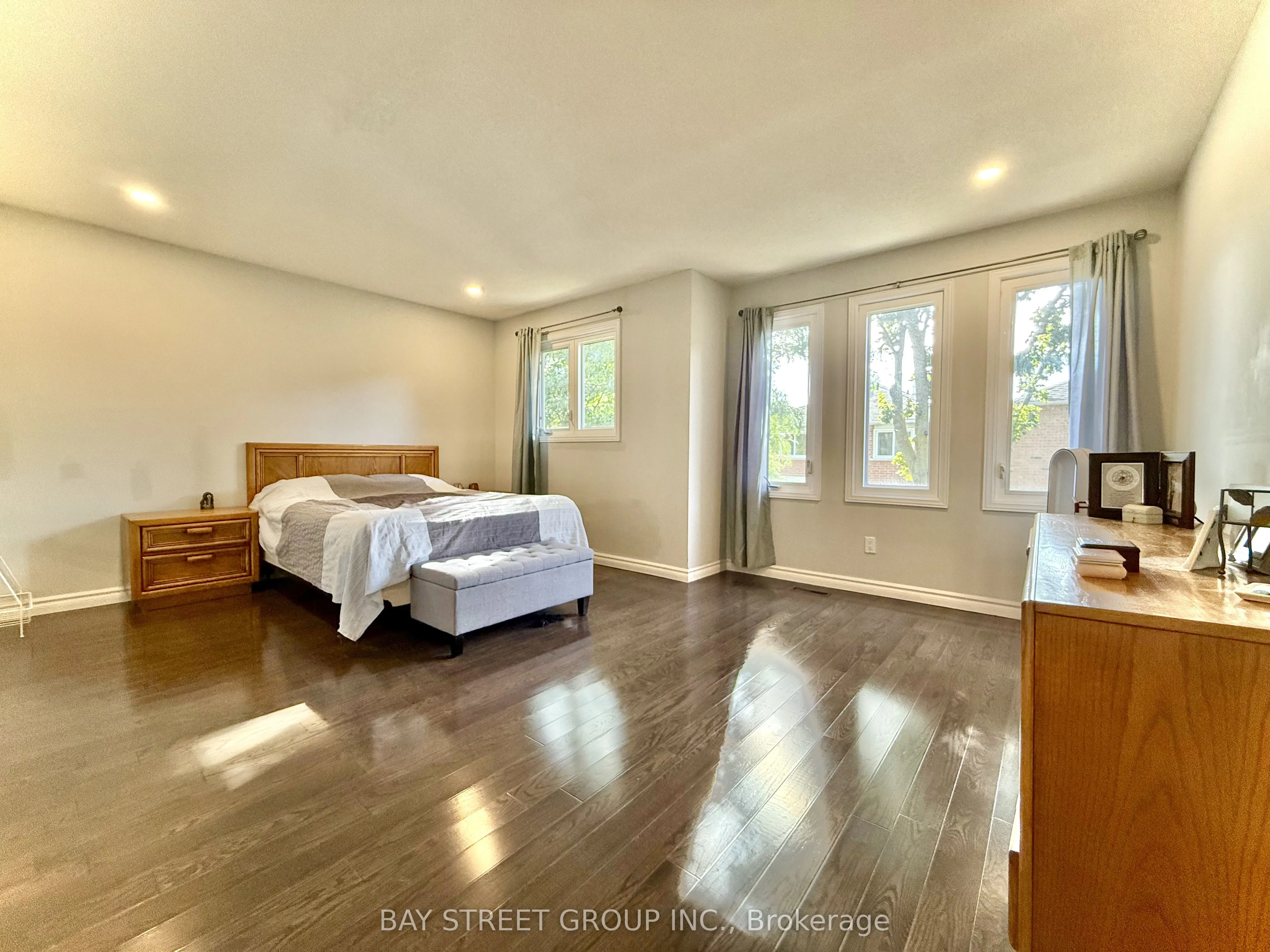 65 Rosedale Heights Drive