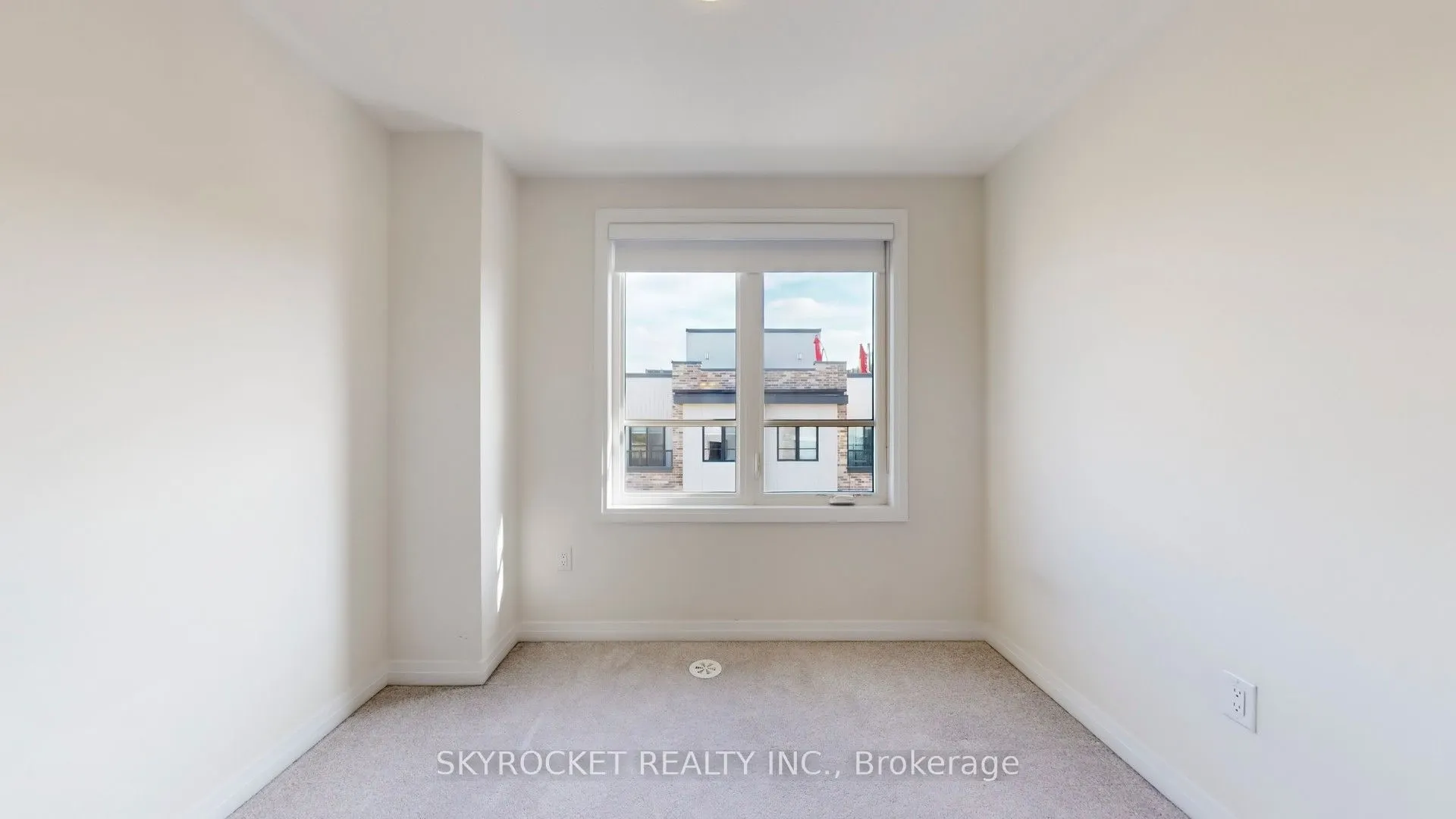 40 Baynes Way, #8