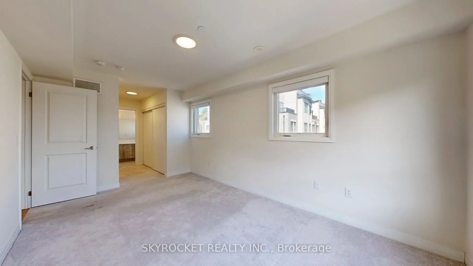 40 Baynes Way, #8