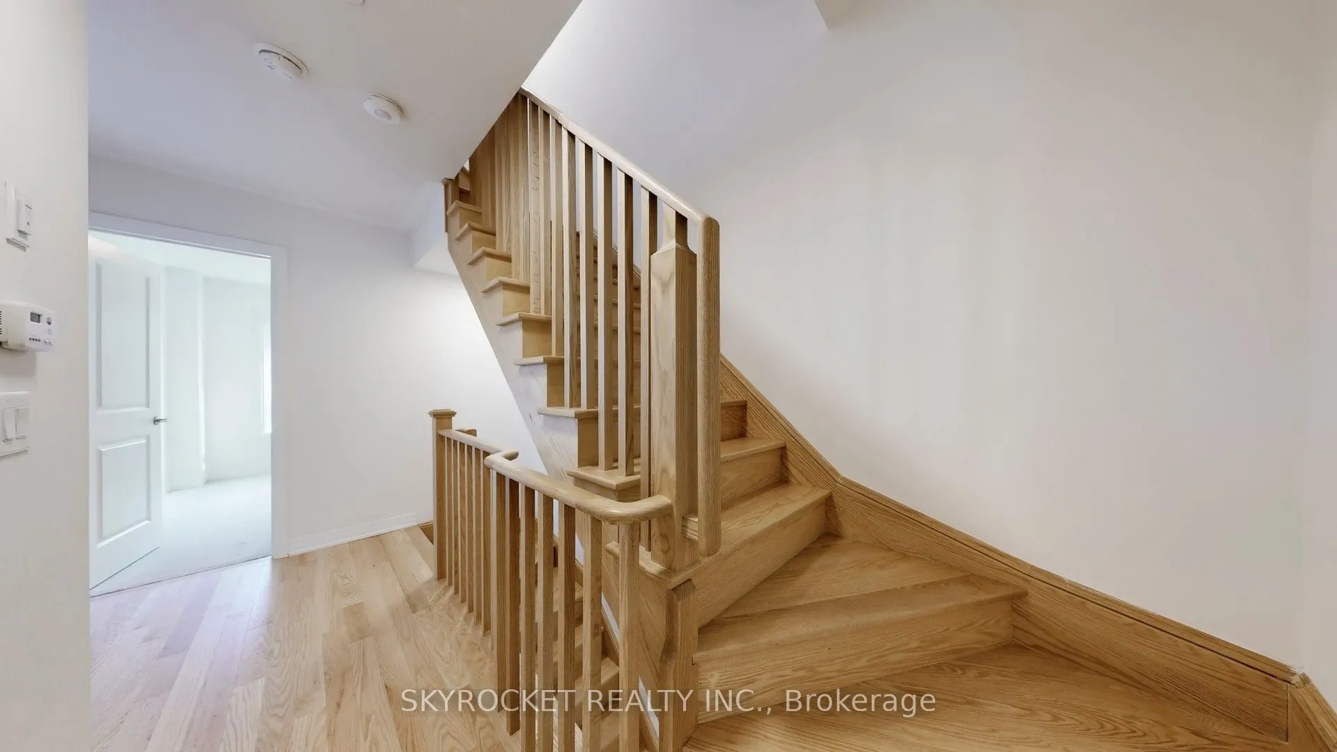 40 Baynes Way, #8