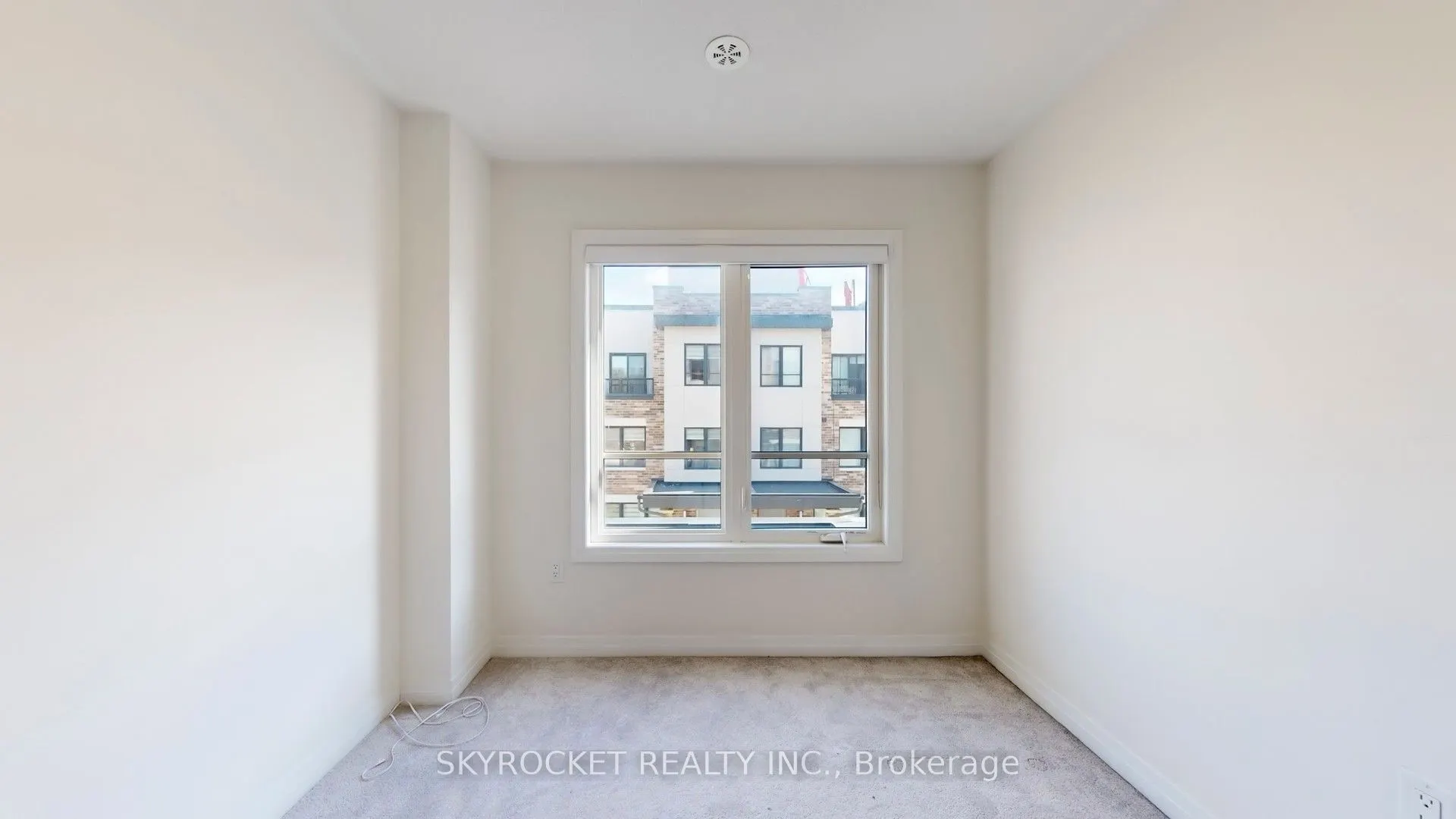 40 Baynes Way, #8