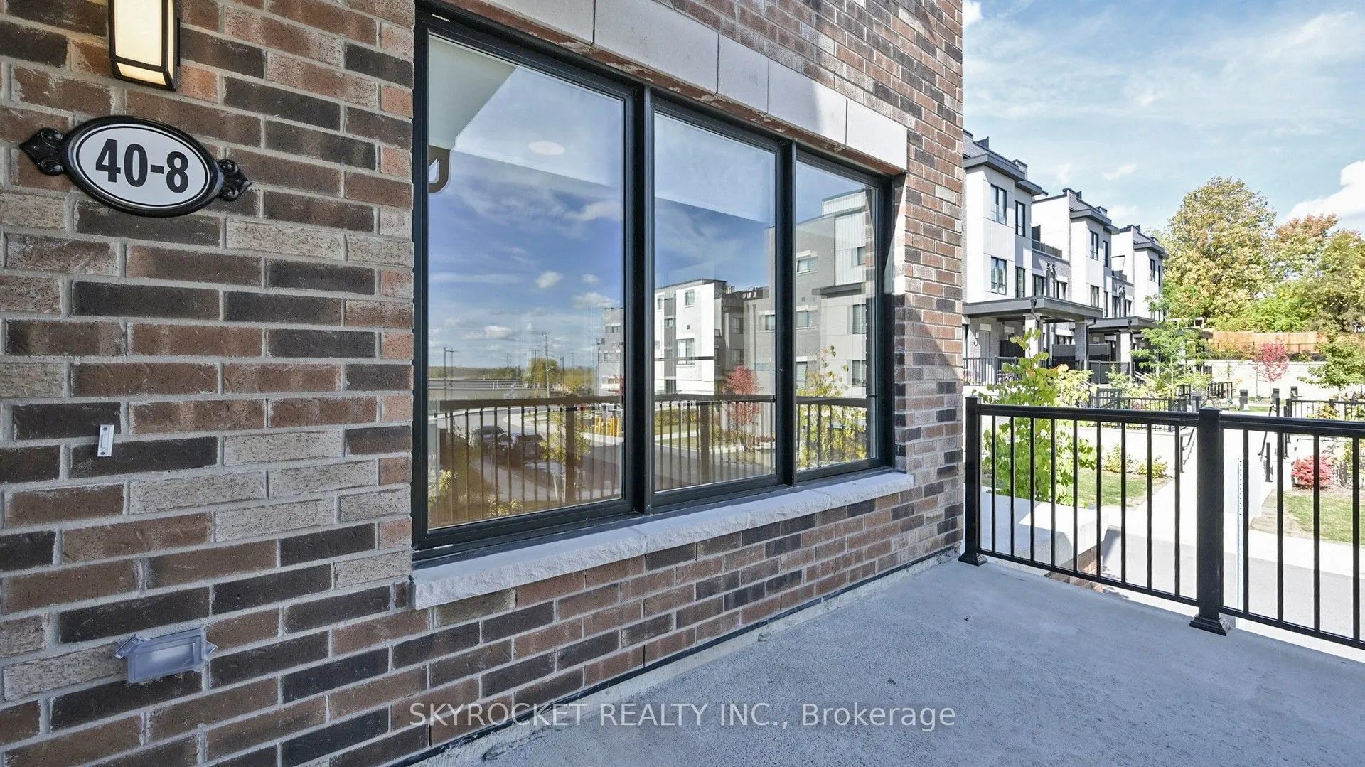 40 Baynes Way, #8