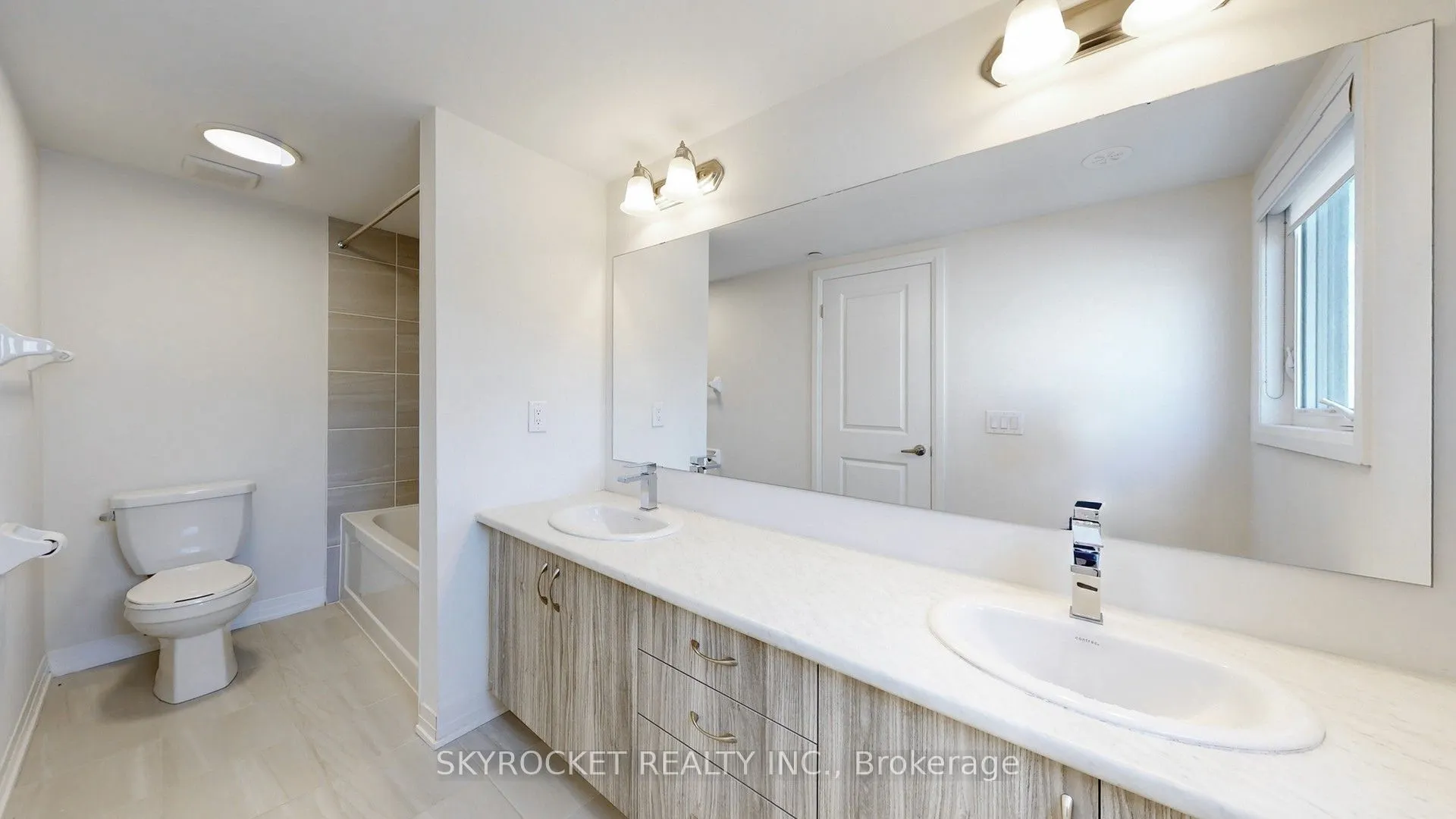 40 Baynes Way, #8