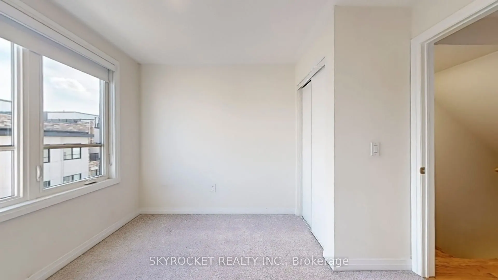 40 Baynes Way, #8