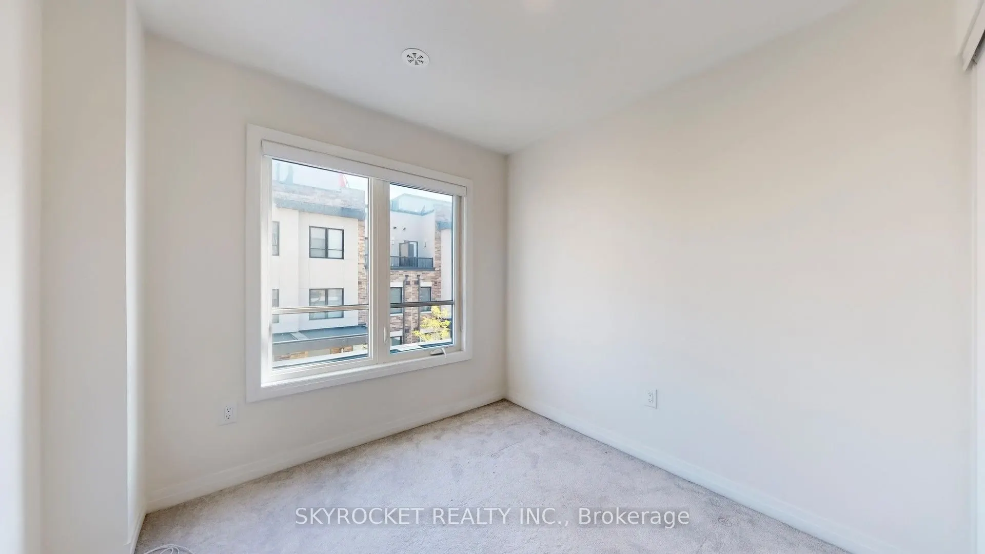 40 Baynes Way, #8
