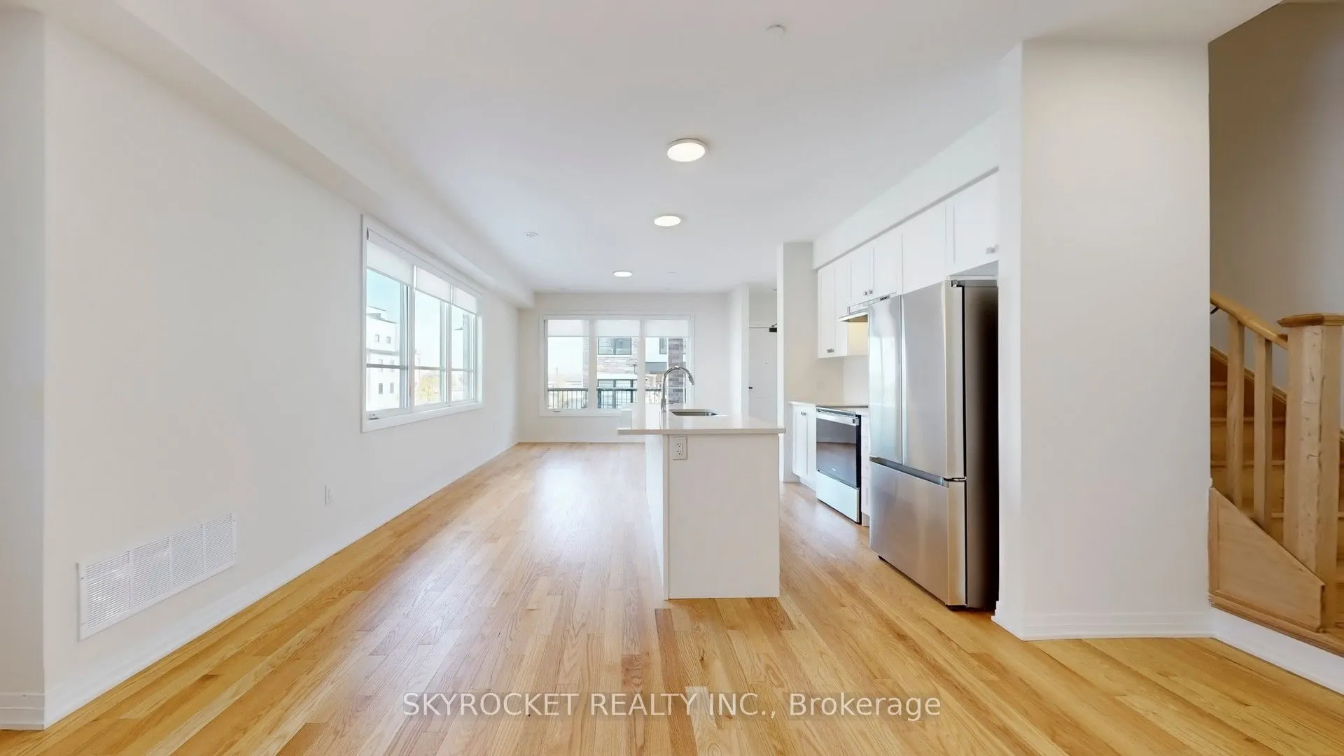 40 Baynes Way, #8