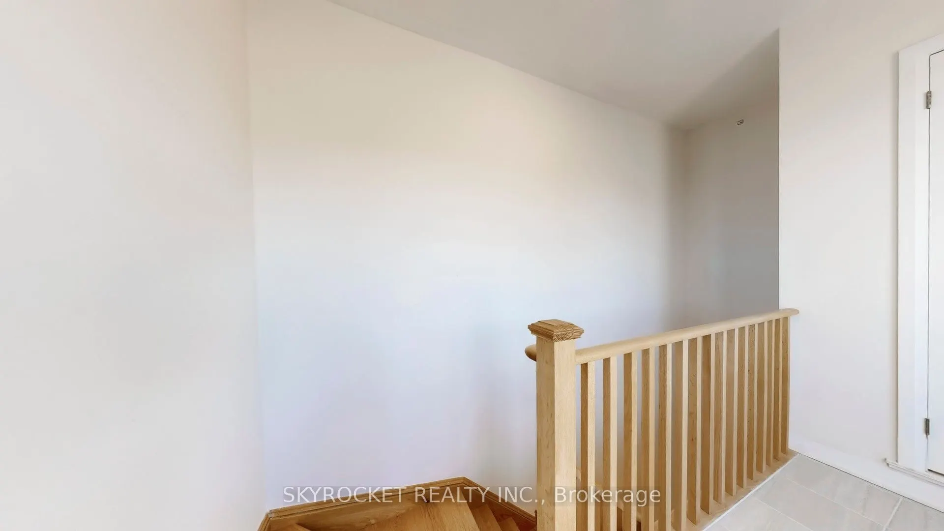 40 Baynes Way, #8