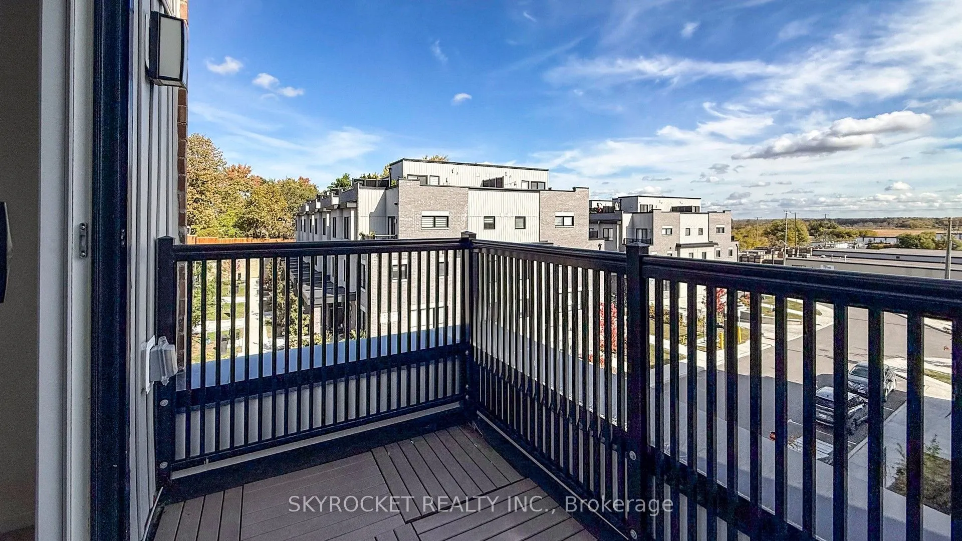 40 Baynes Way, #8