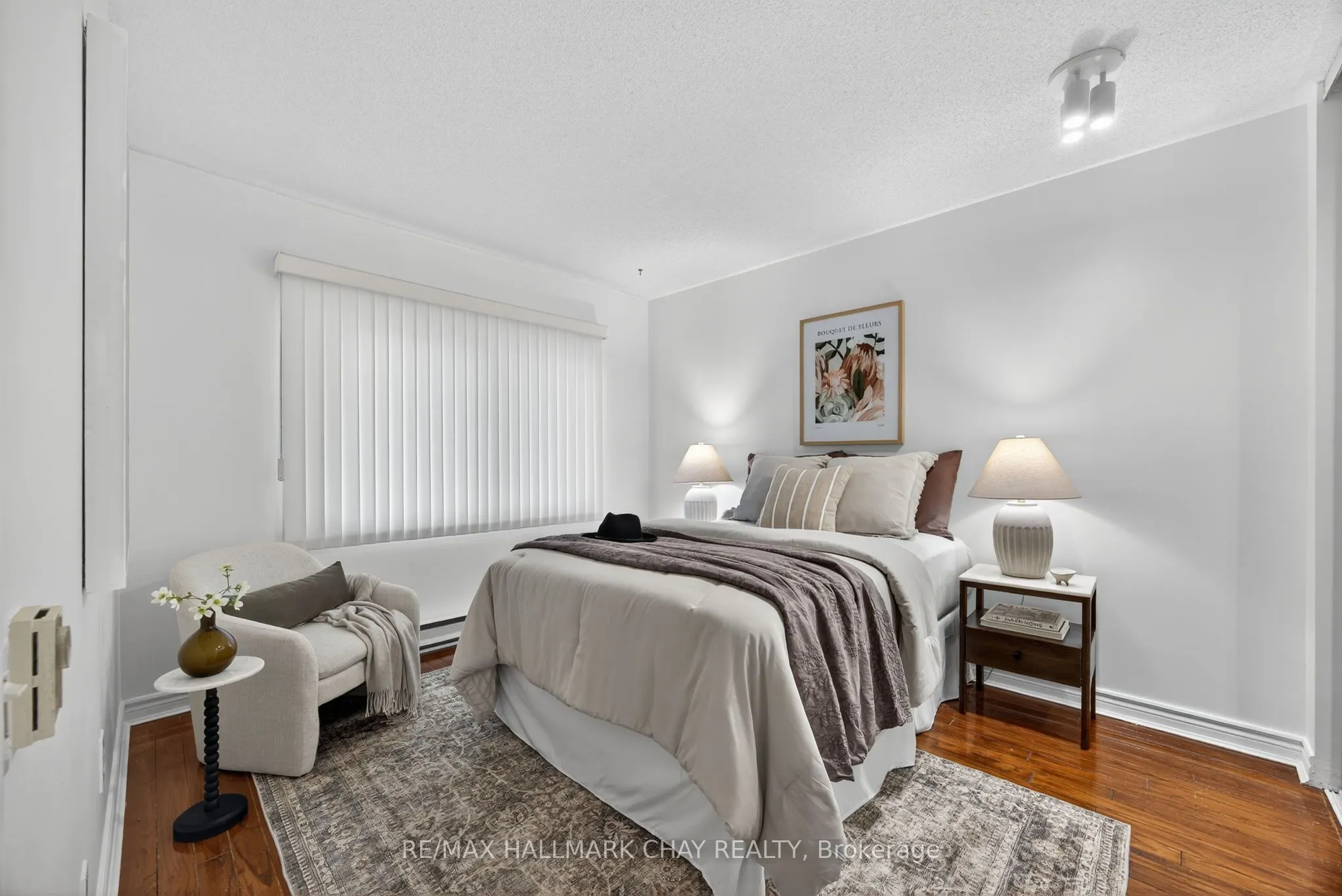 77 Mill Street E, #40