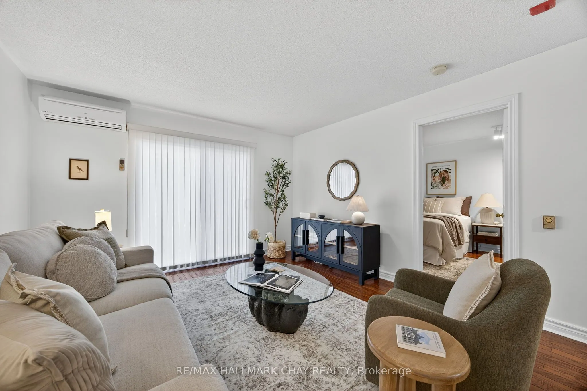 77 Mill Street E, #40