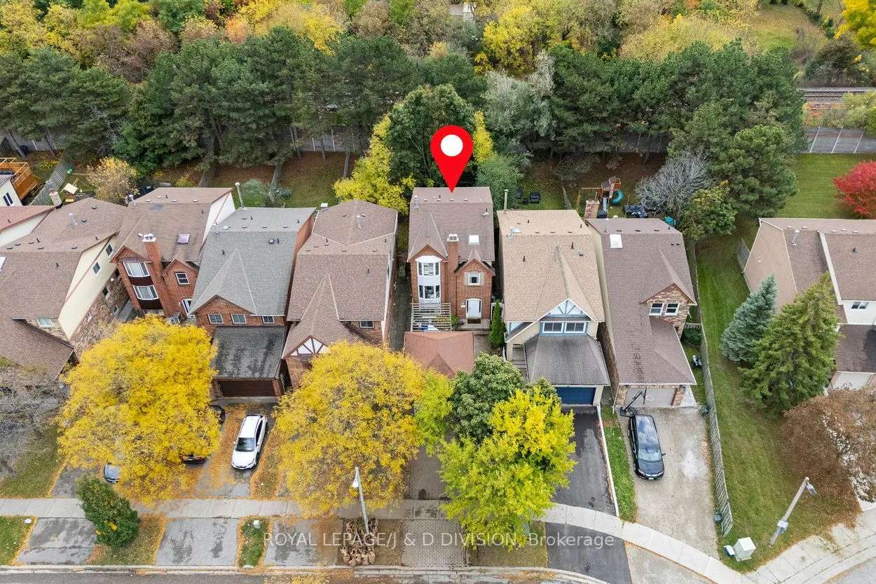 49 Esther Crescent
