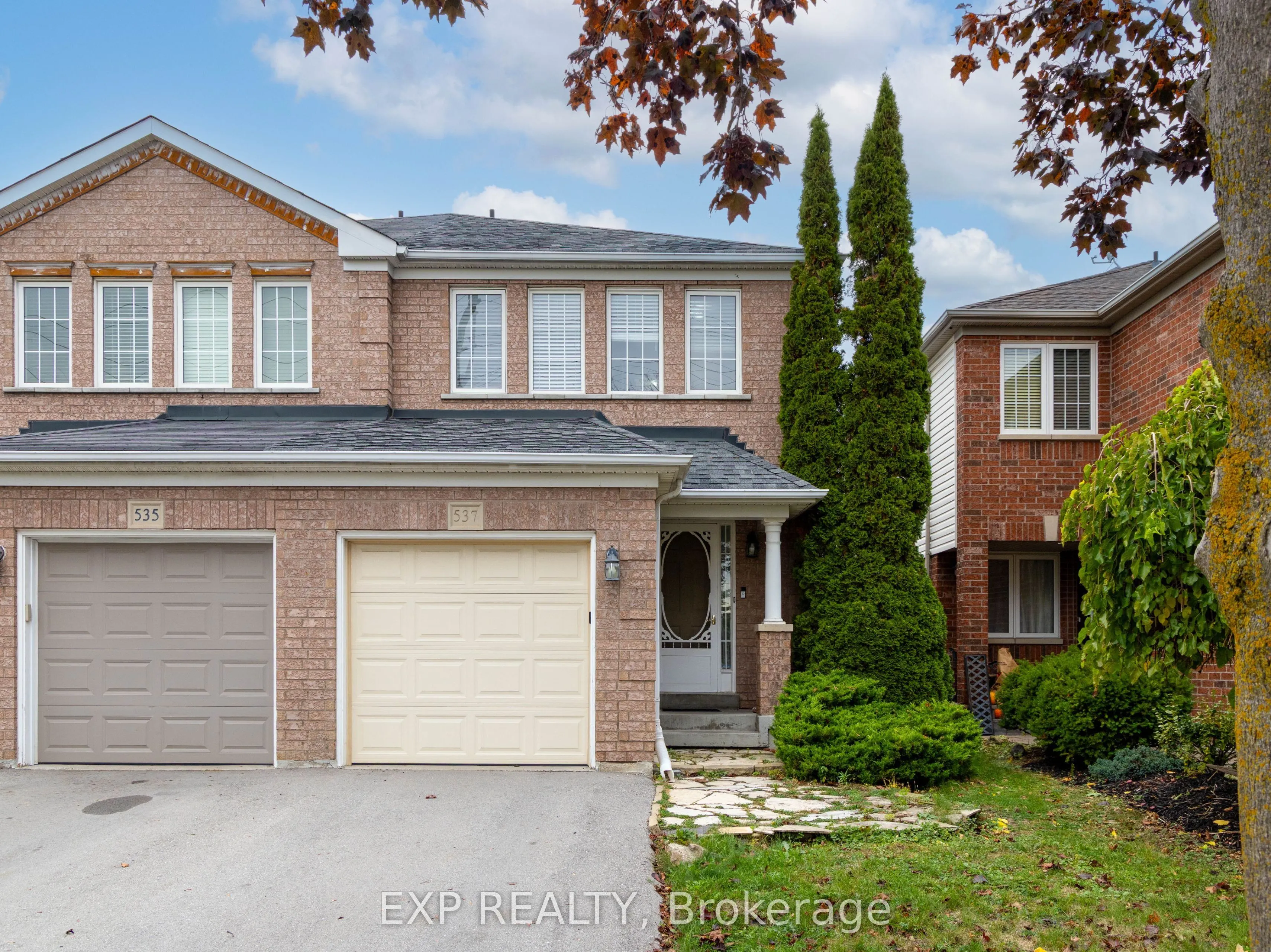537 Heddle Crescent