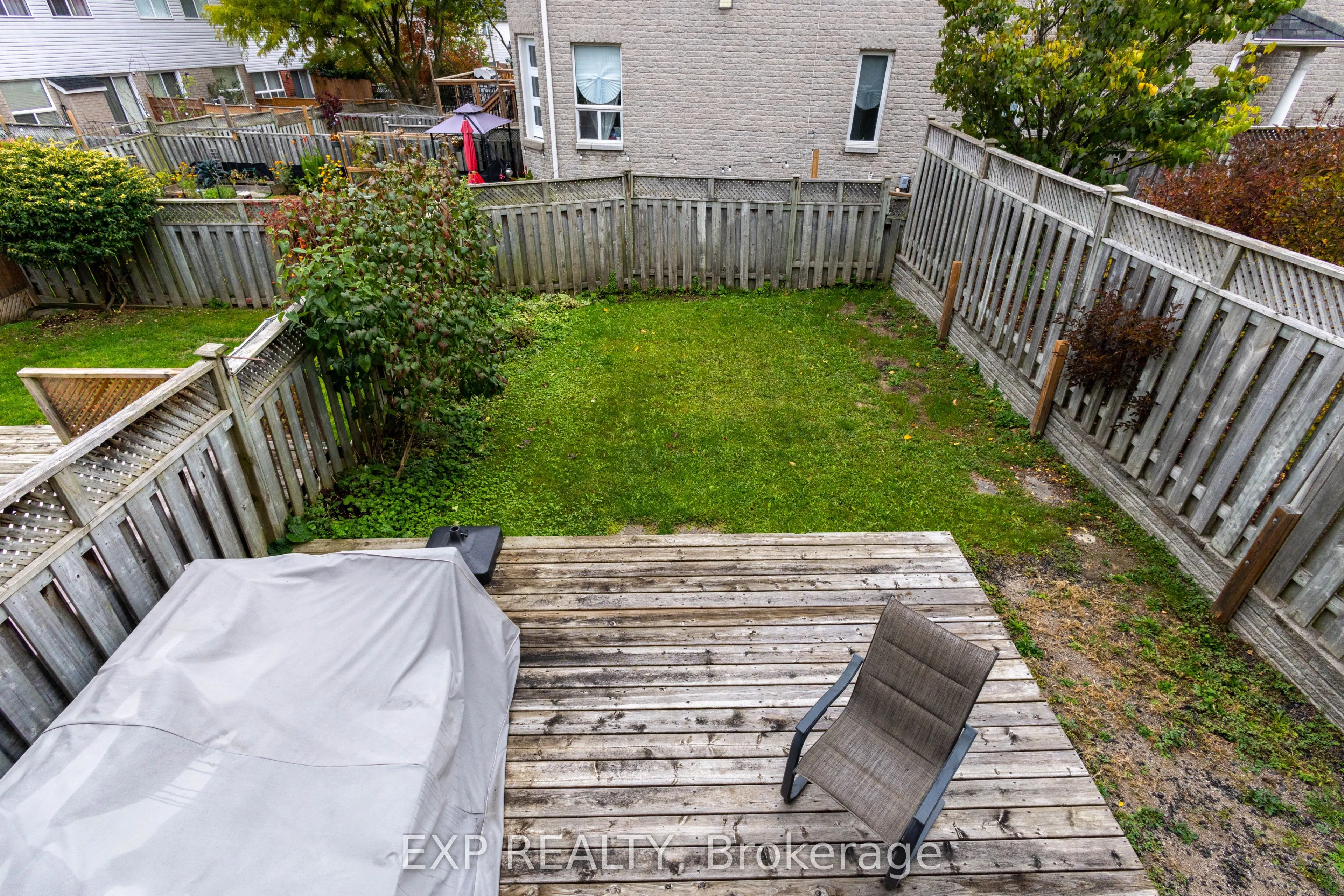 537 Heddle Crescent