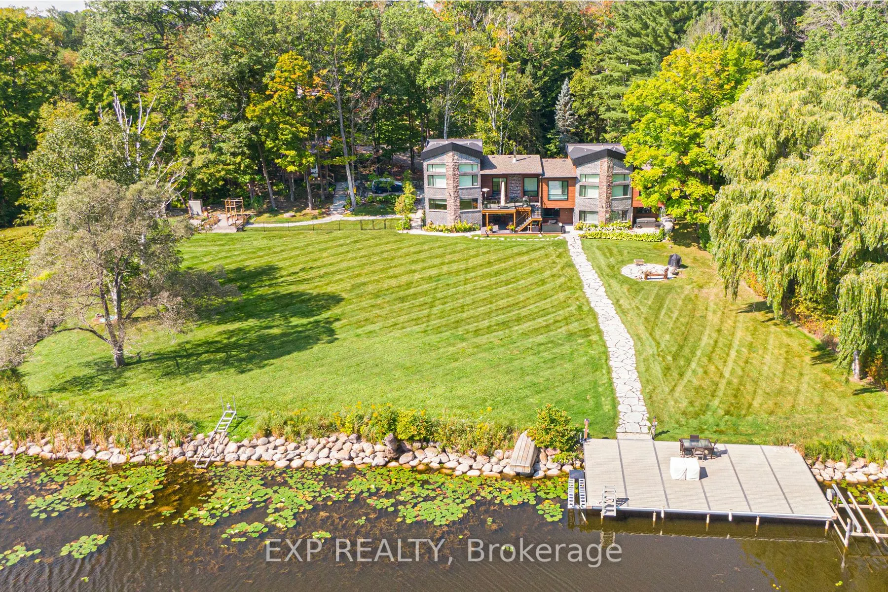 5 Birch Knoll Road