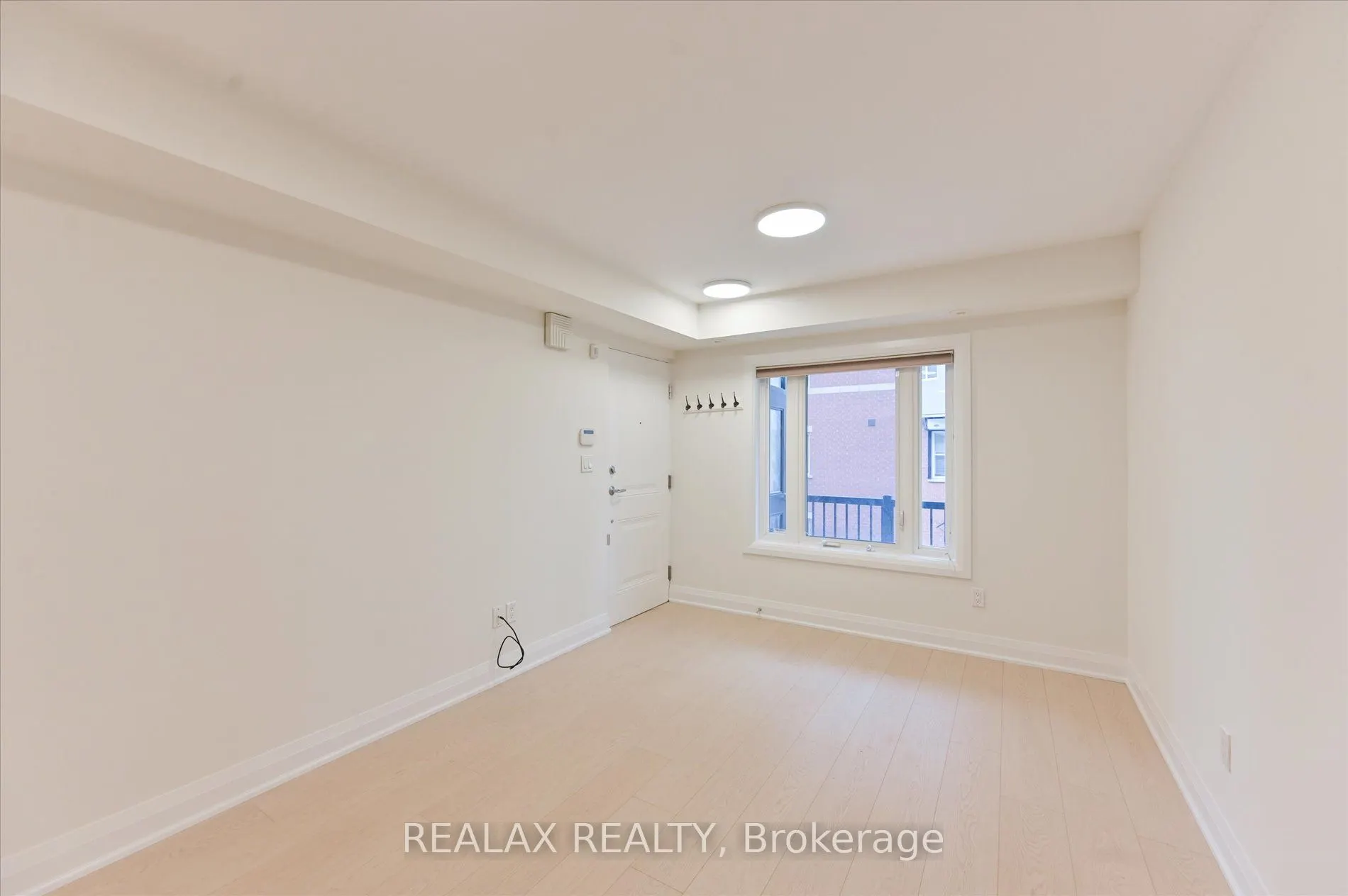320 John Street, #207
