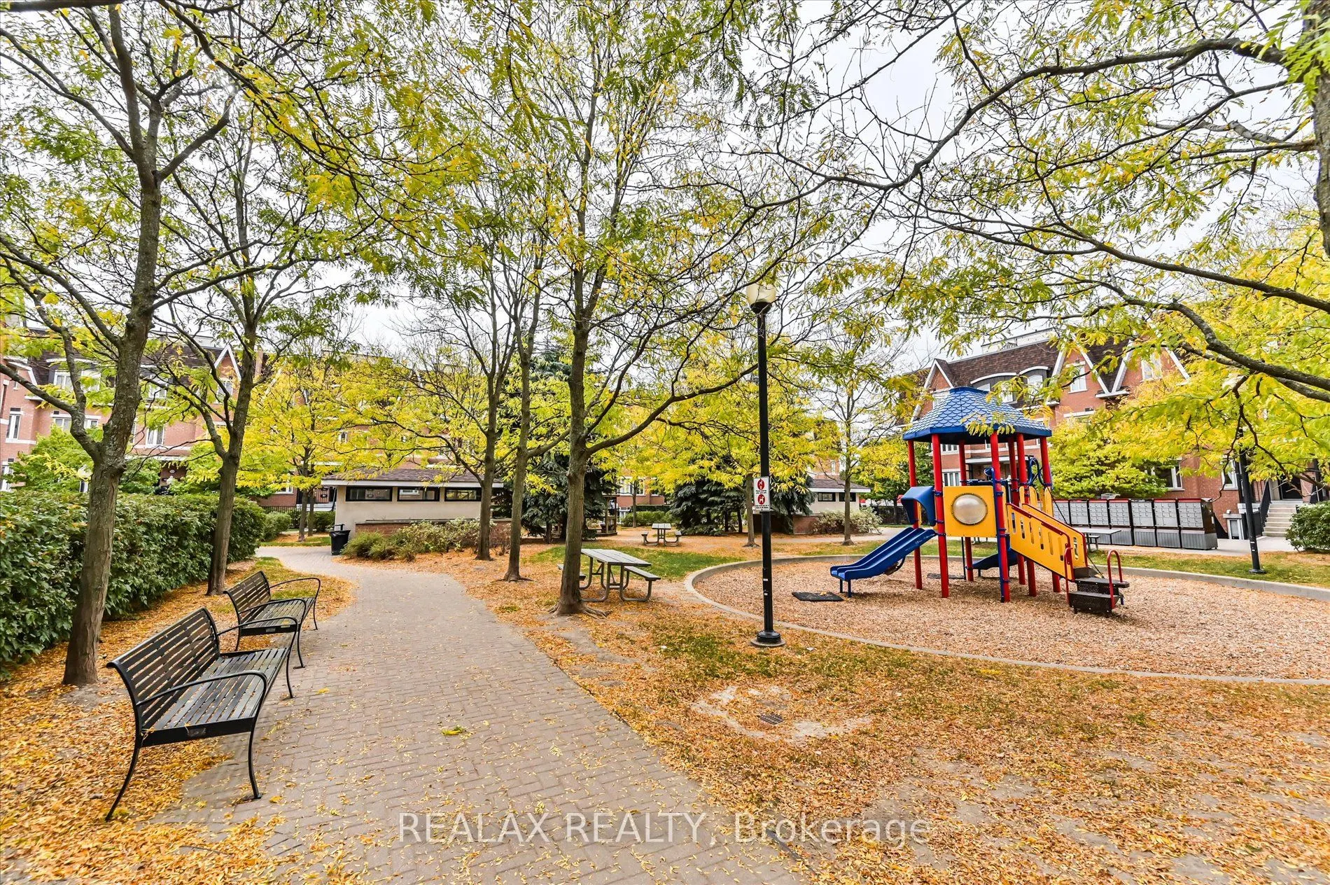 320 John Street, #207