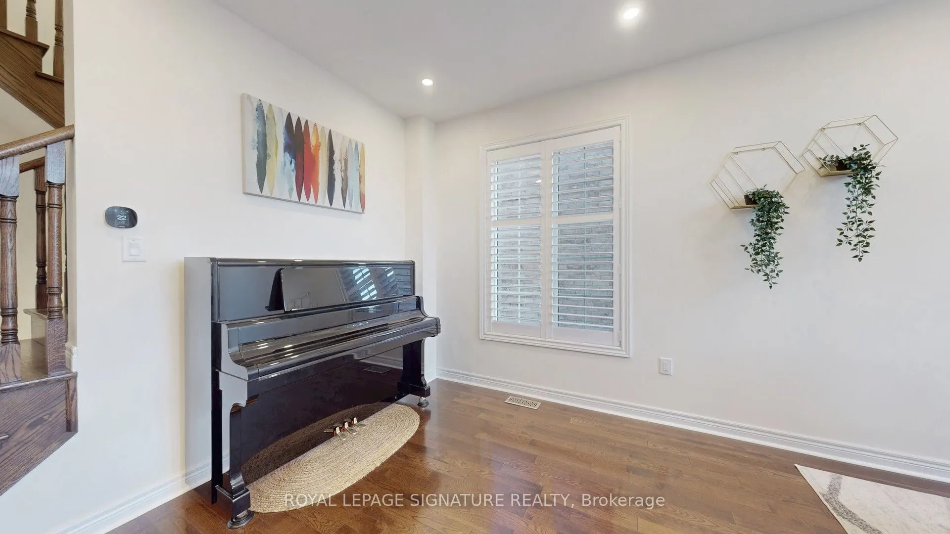 23 Frederick Stamm Crescent