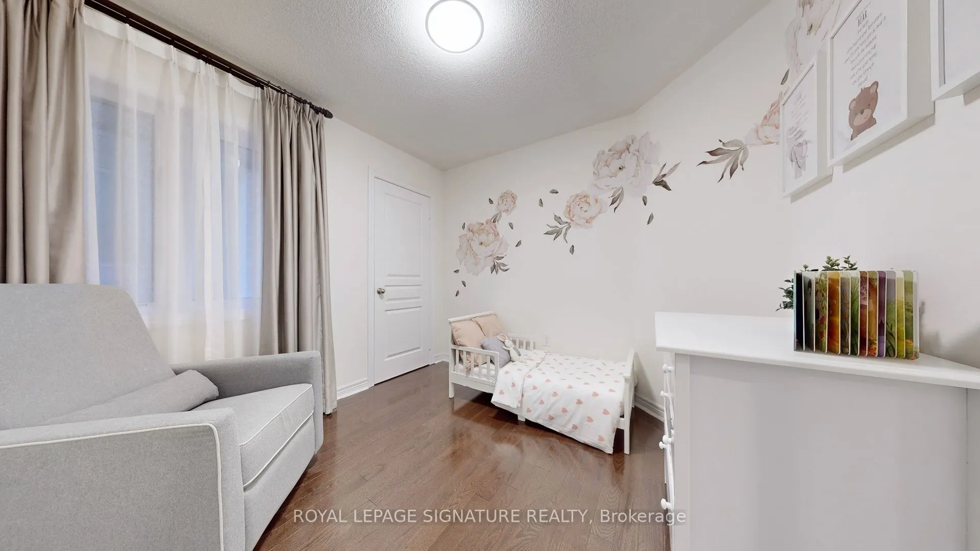 23 Frederick Stamm Crescent