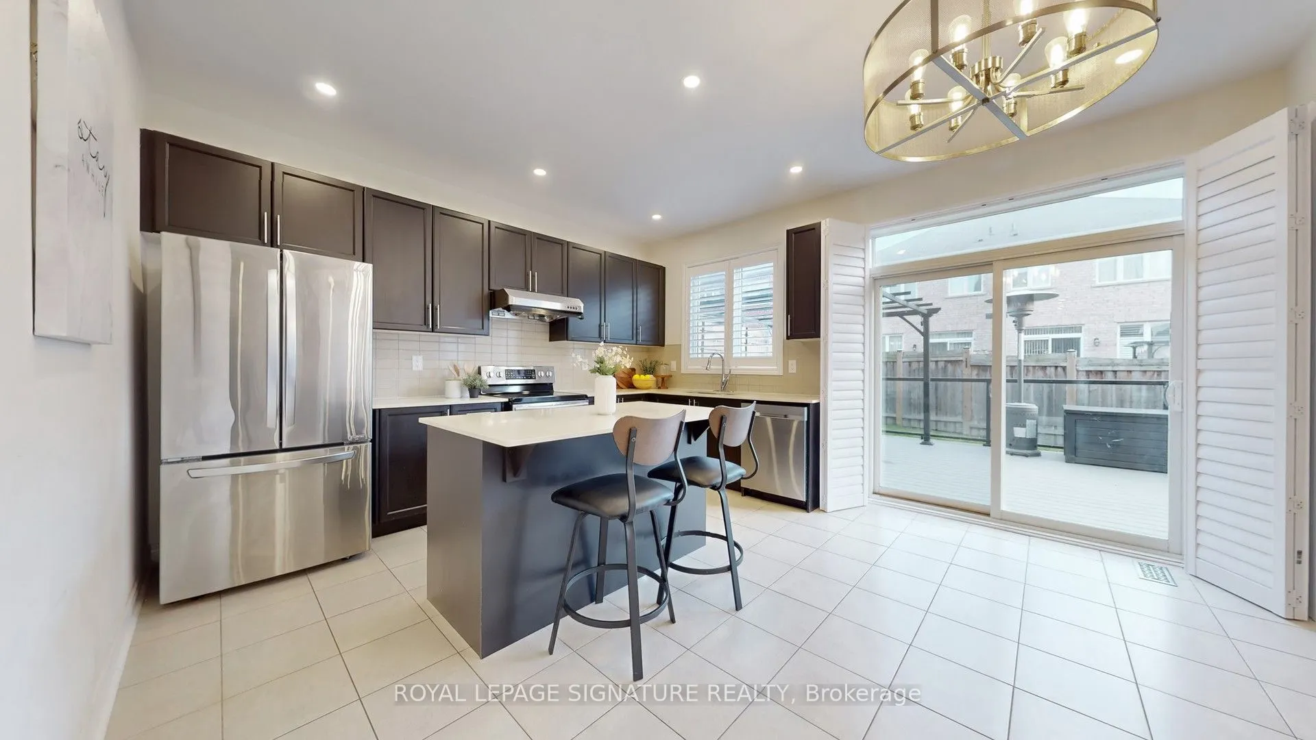 23 Frederick Stamm Crescent