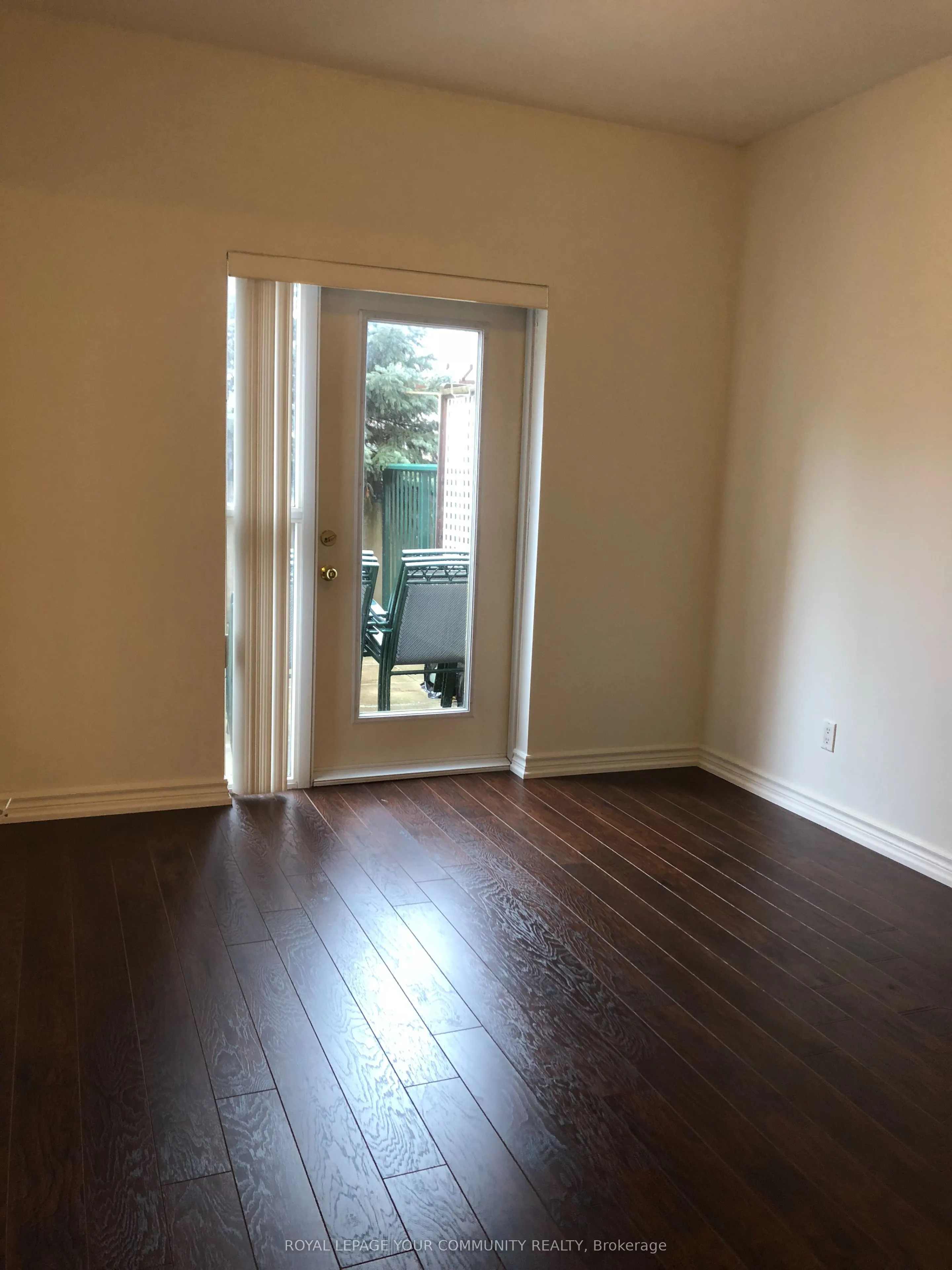 33 Wallace Street, #124