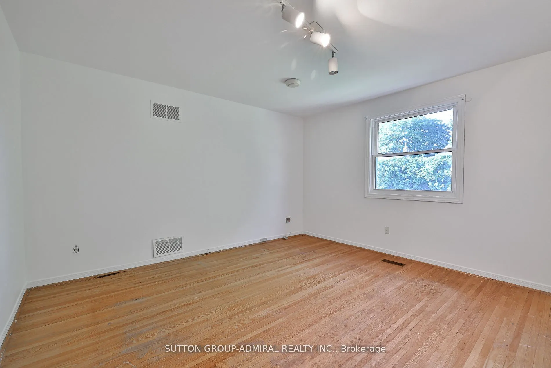 22 Cobblestone Drive