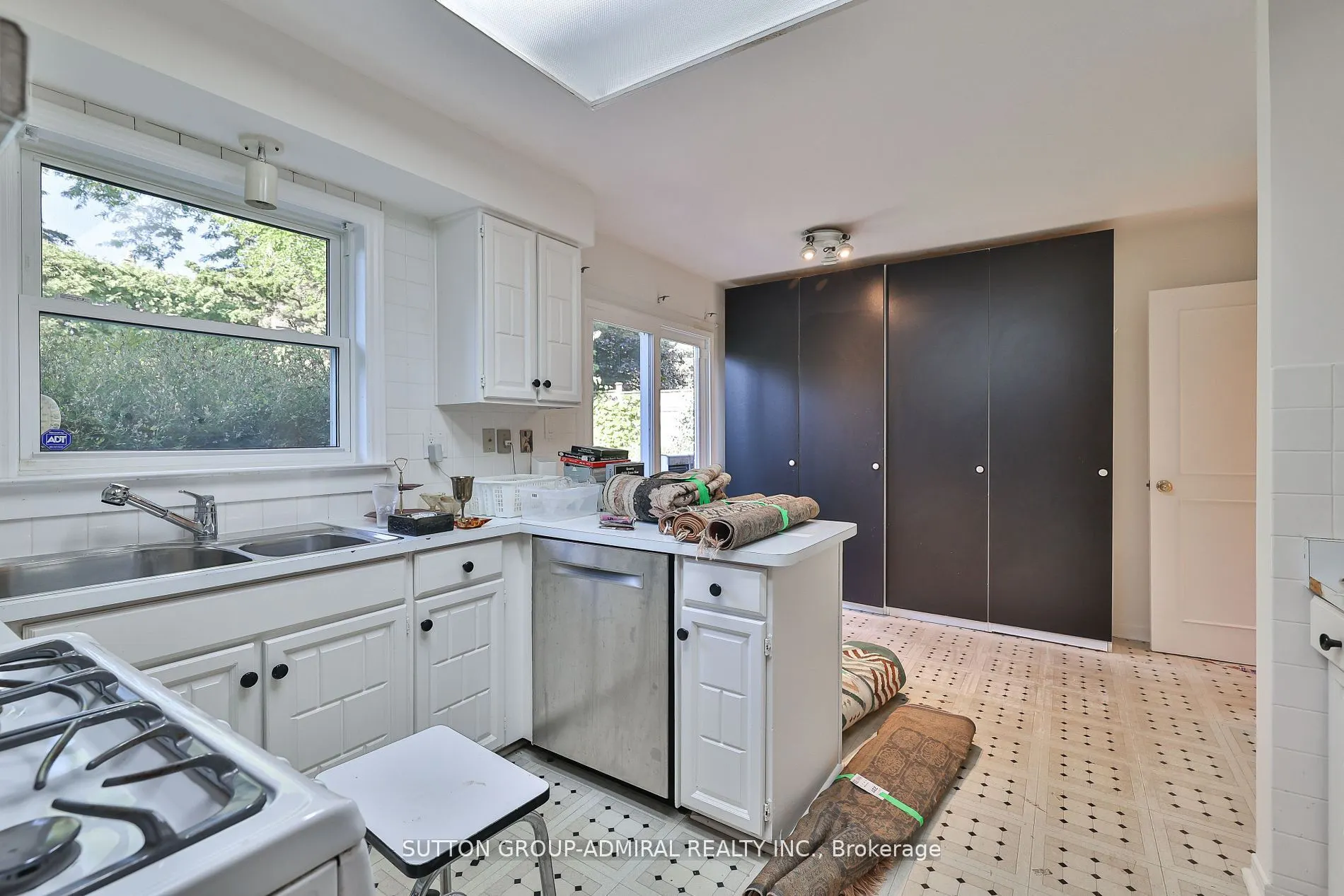 22 Cobblestone Drive