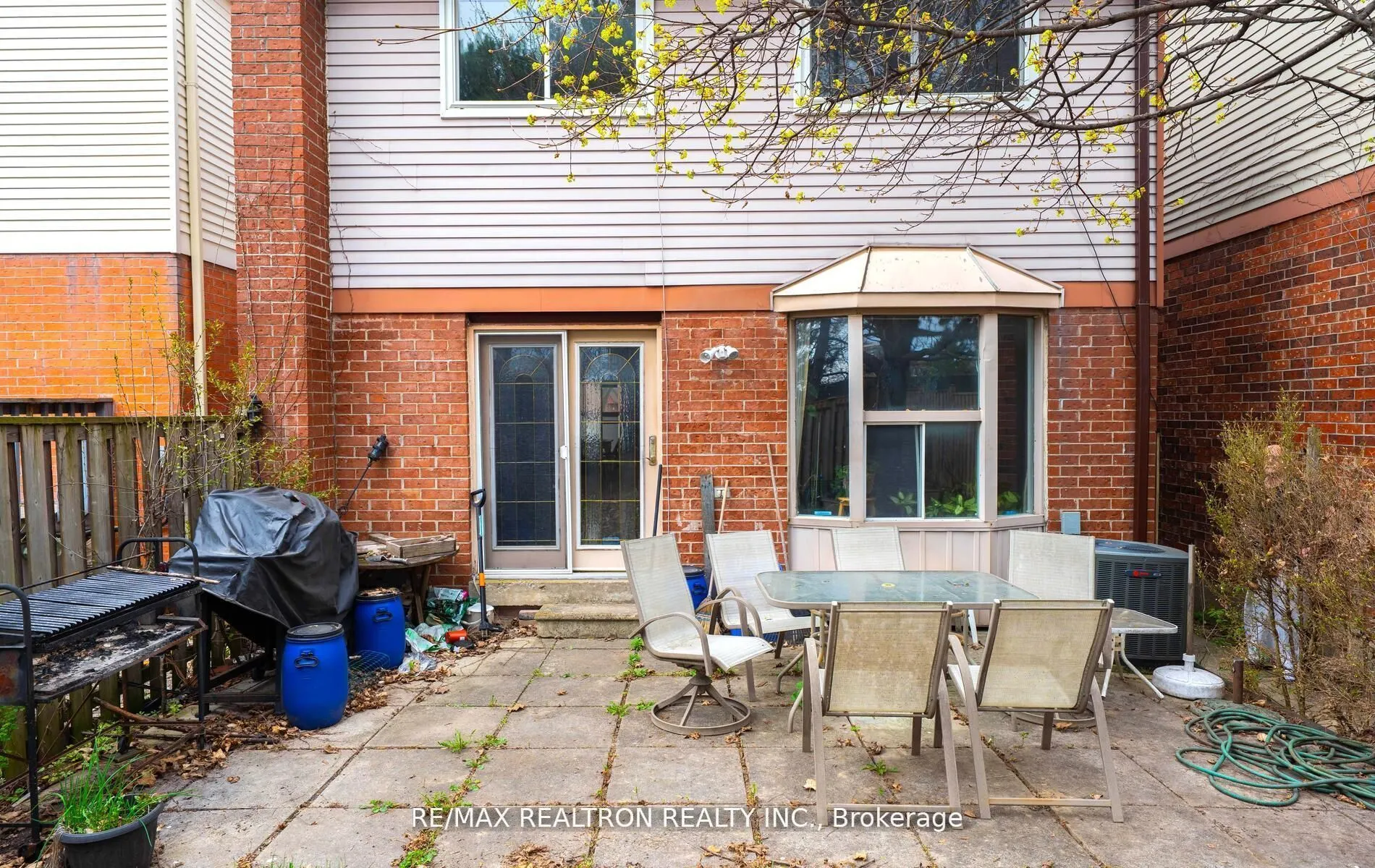 177 North Meadow Crescent