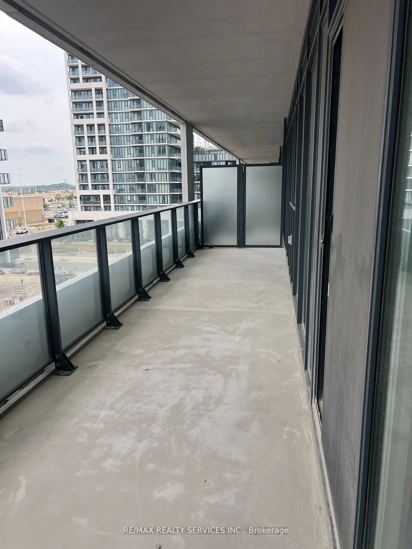 8960 Jane Street, #420
