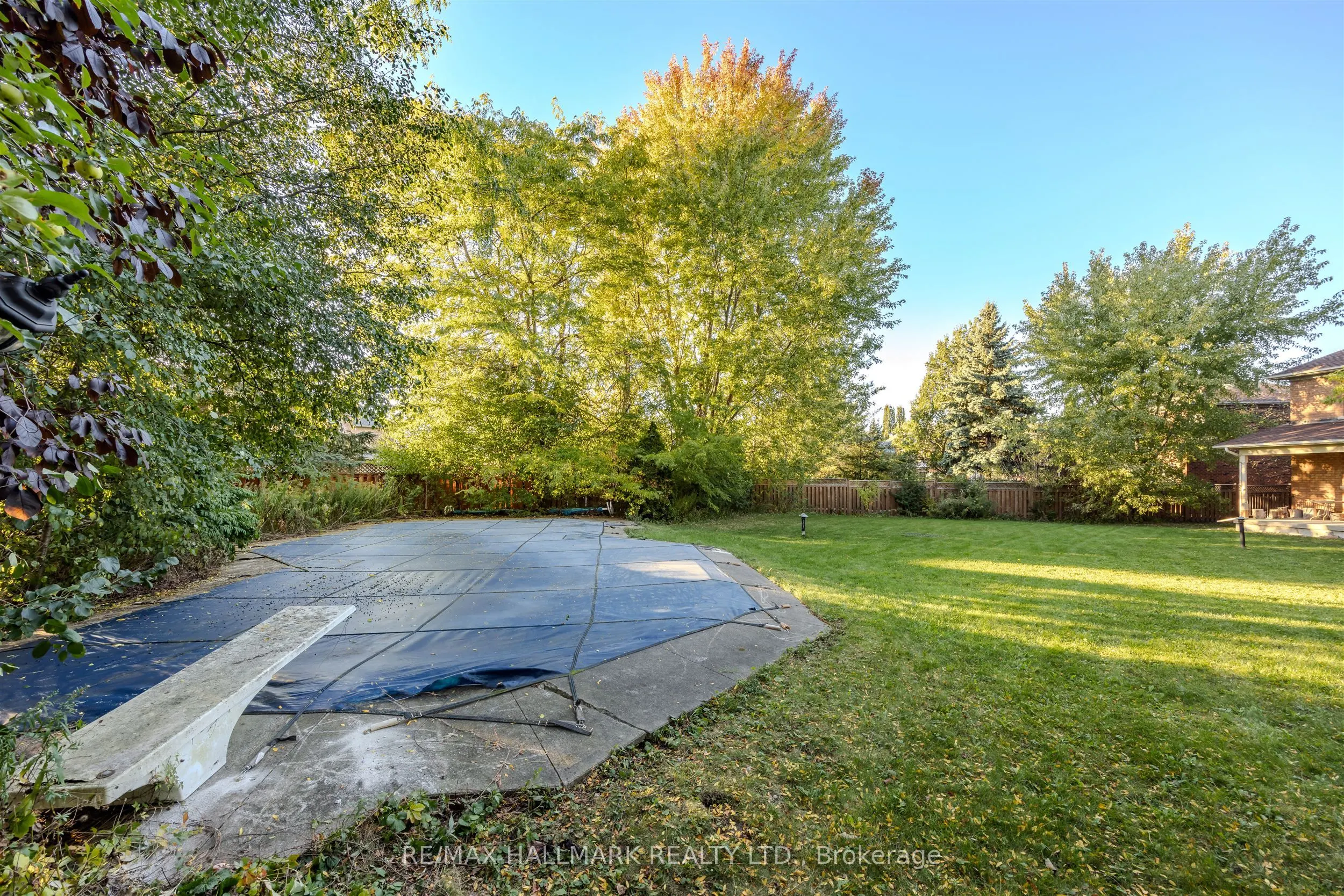 69 King's Cross Avenue