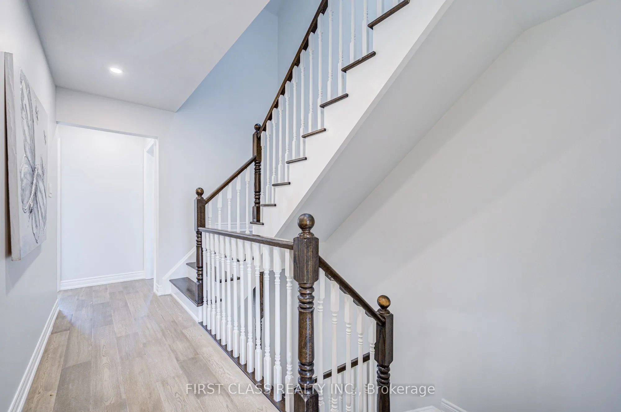77 Diamond Jubilee Drive