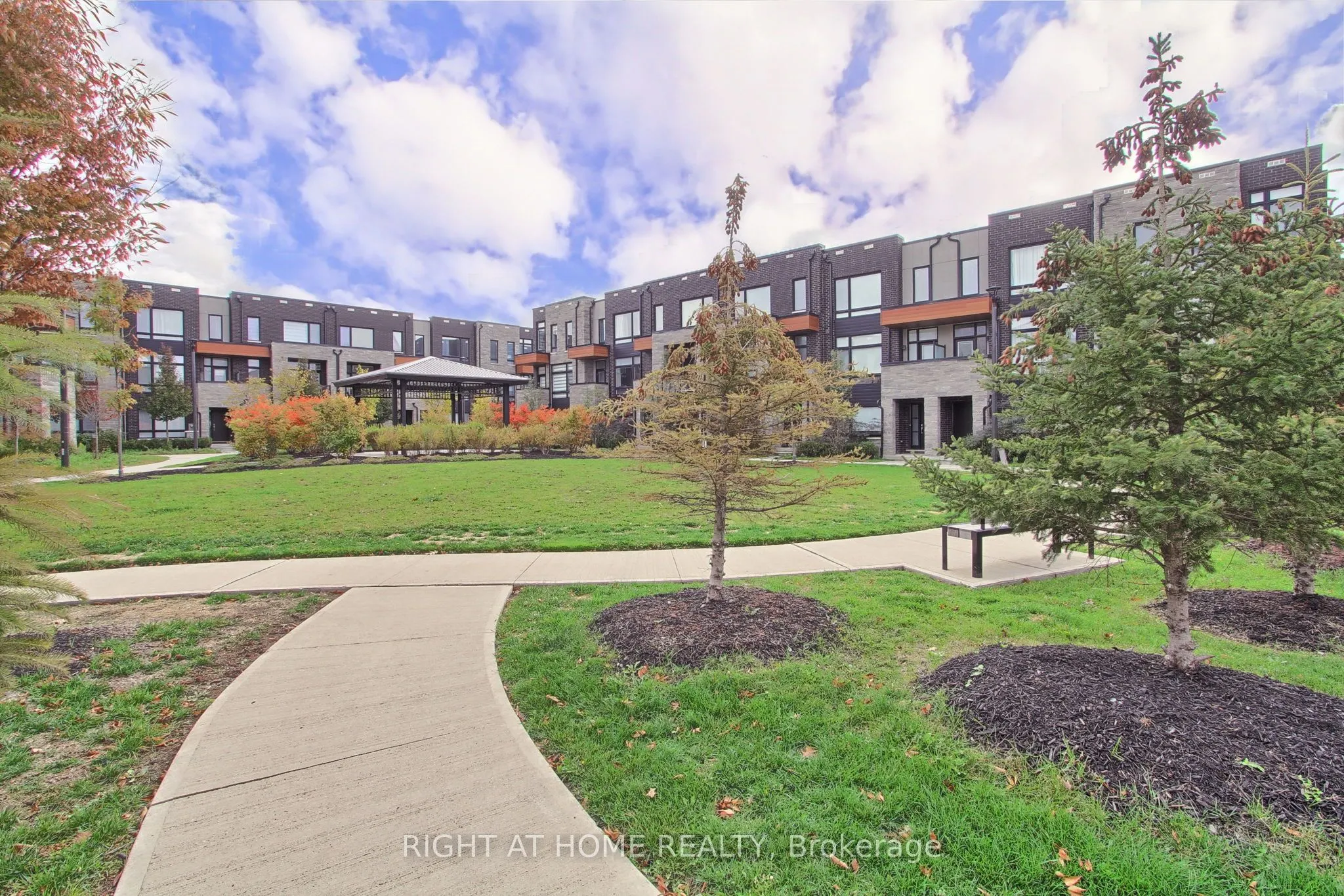 14 Pageant Avenue