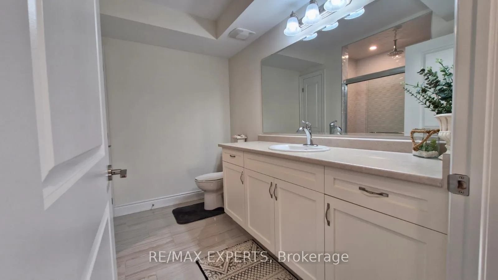 68 Summerhill Drive, #32