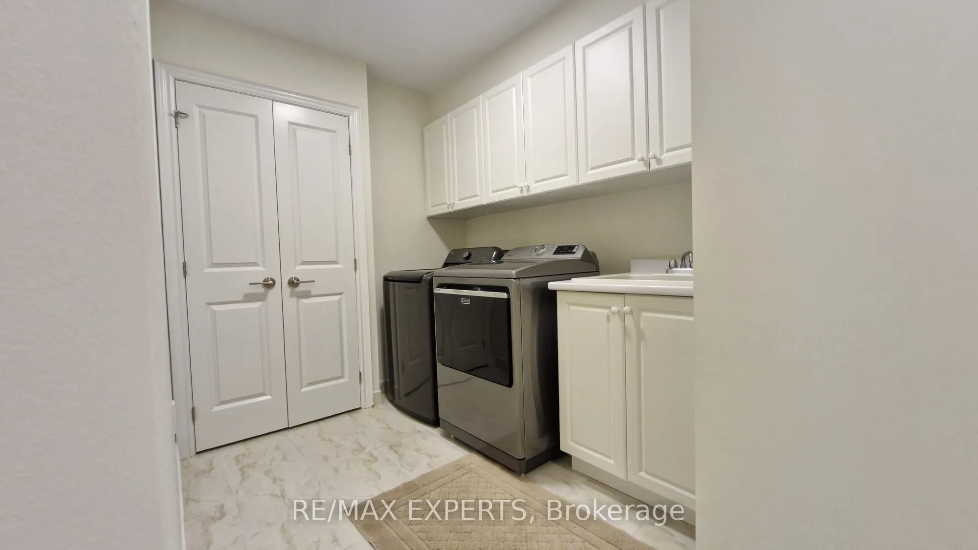 68 Summerhill Drive, #32