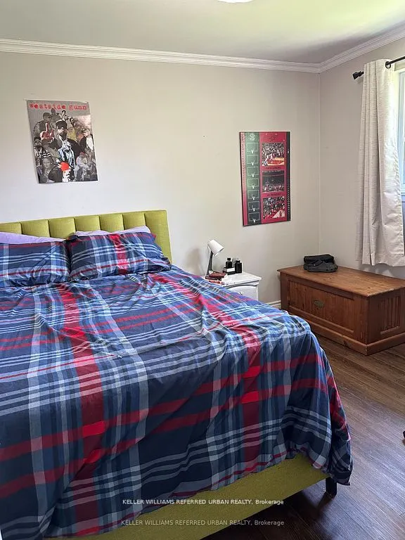 30 Collins Crescent, #Main