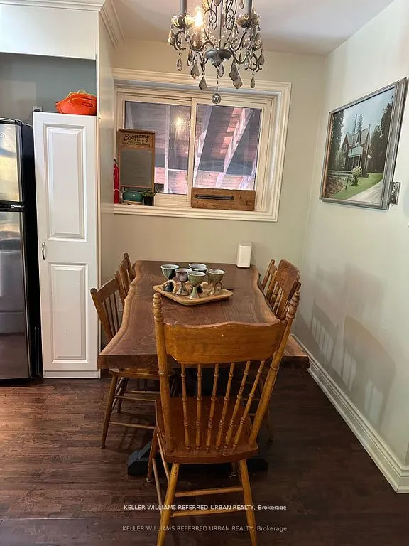 30 Collins Crescent, #Main