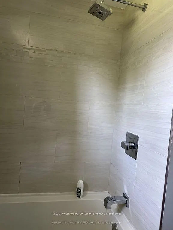 30 Collins Crescent, #Main