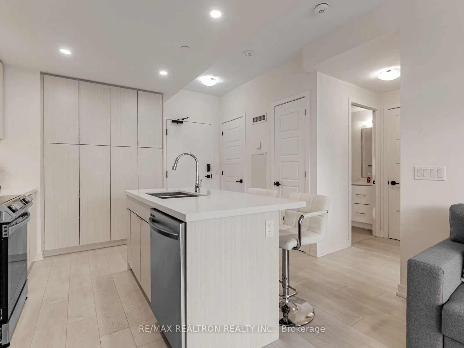 415 Sea Ray Avenue, #329