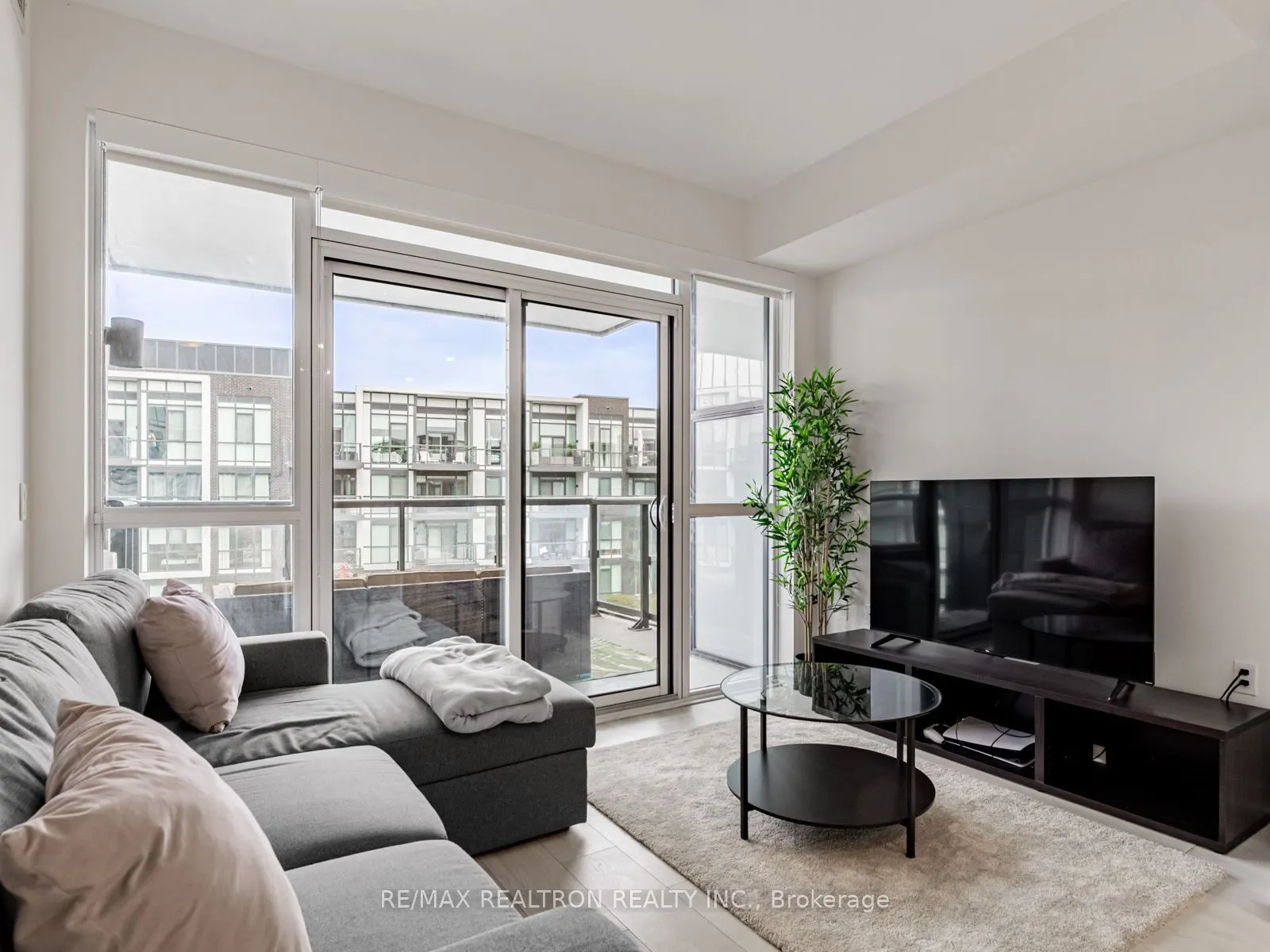 415 Sea Ray Avenue, #329