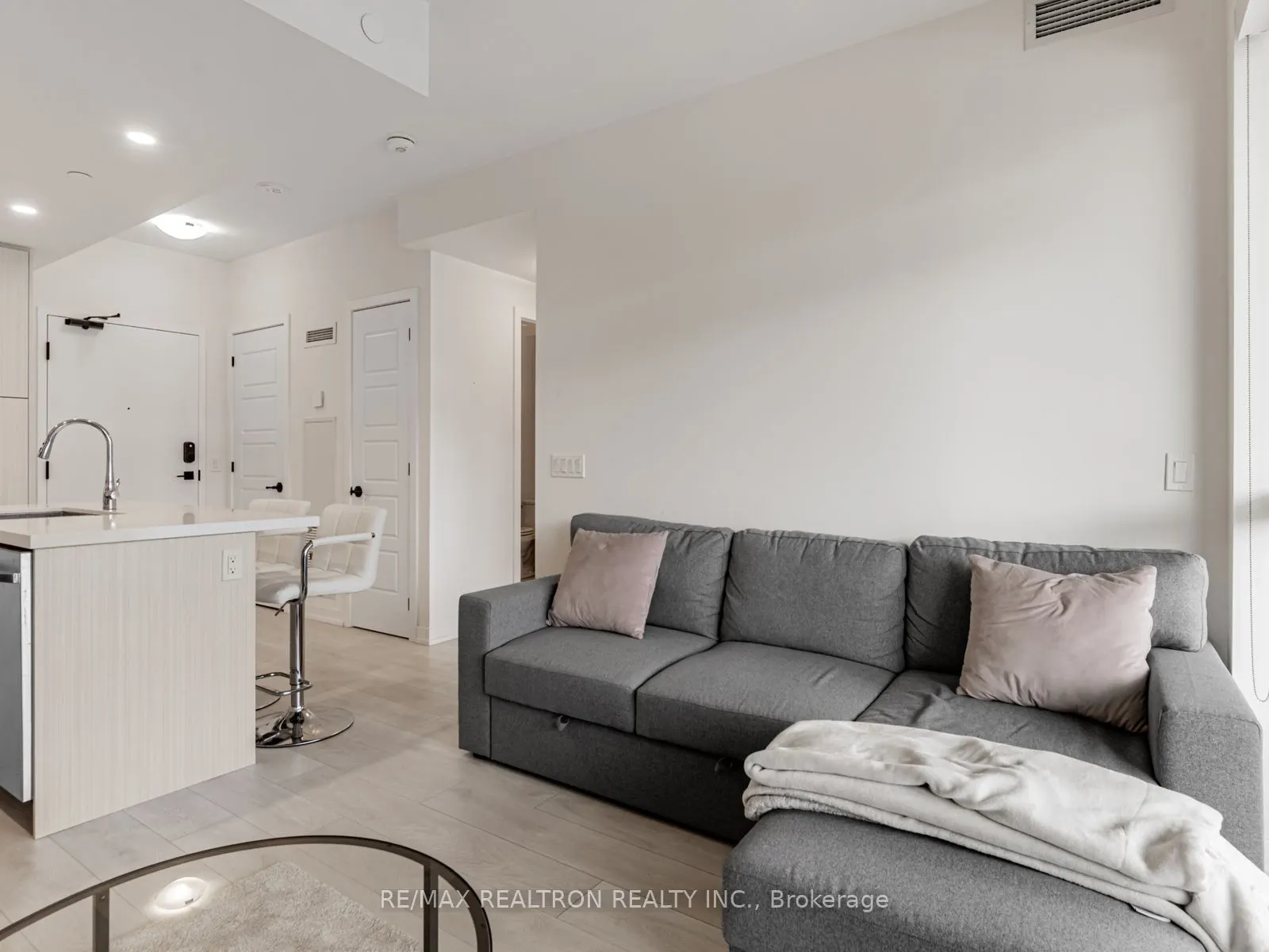 415 Sea Ray Avenue, #329