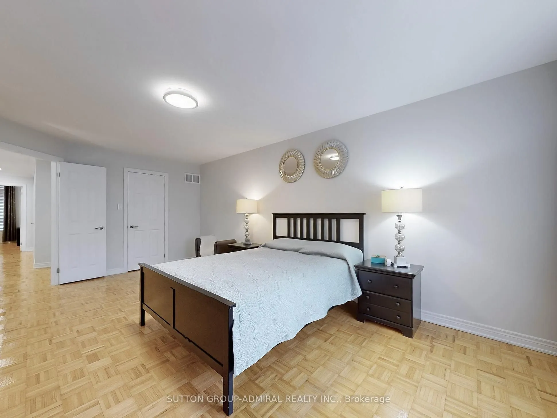 212 Lauderdale Drive