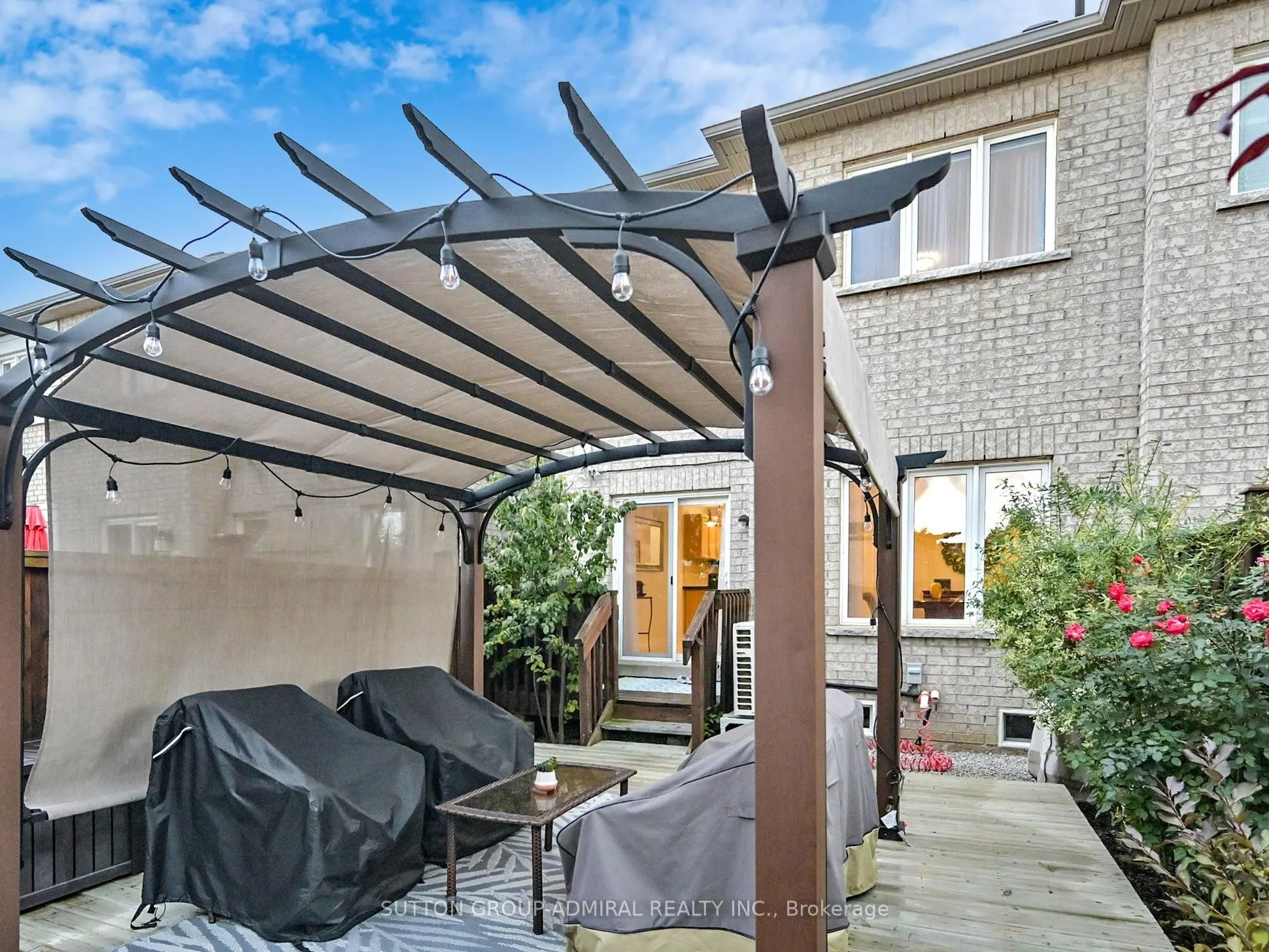 212 Lauderdale Drive