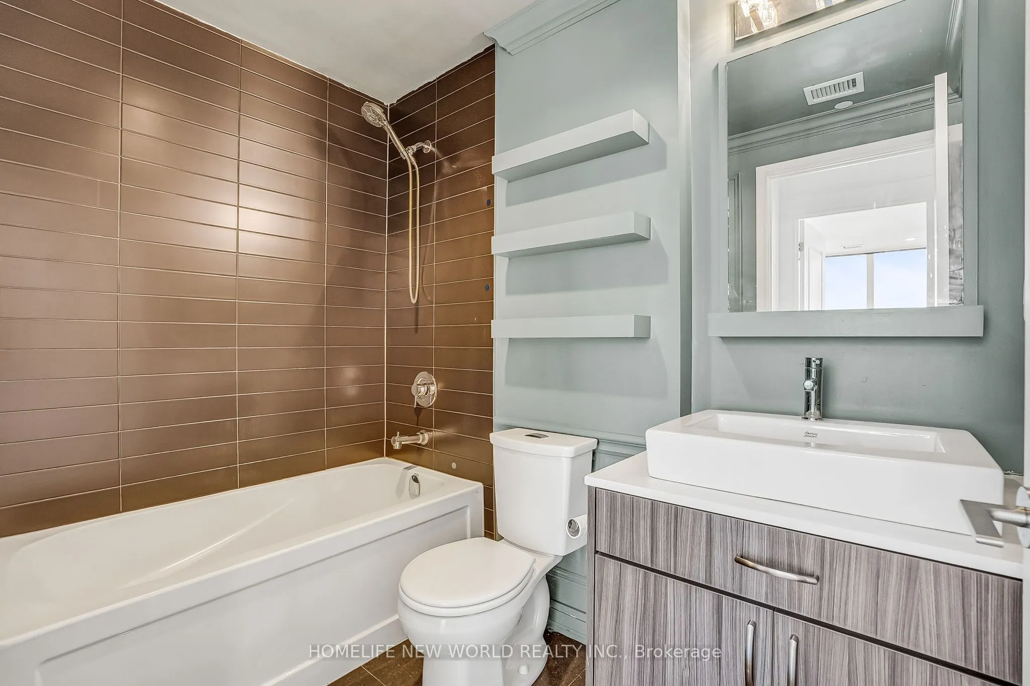 9205 Yonge Street, #1004