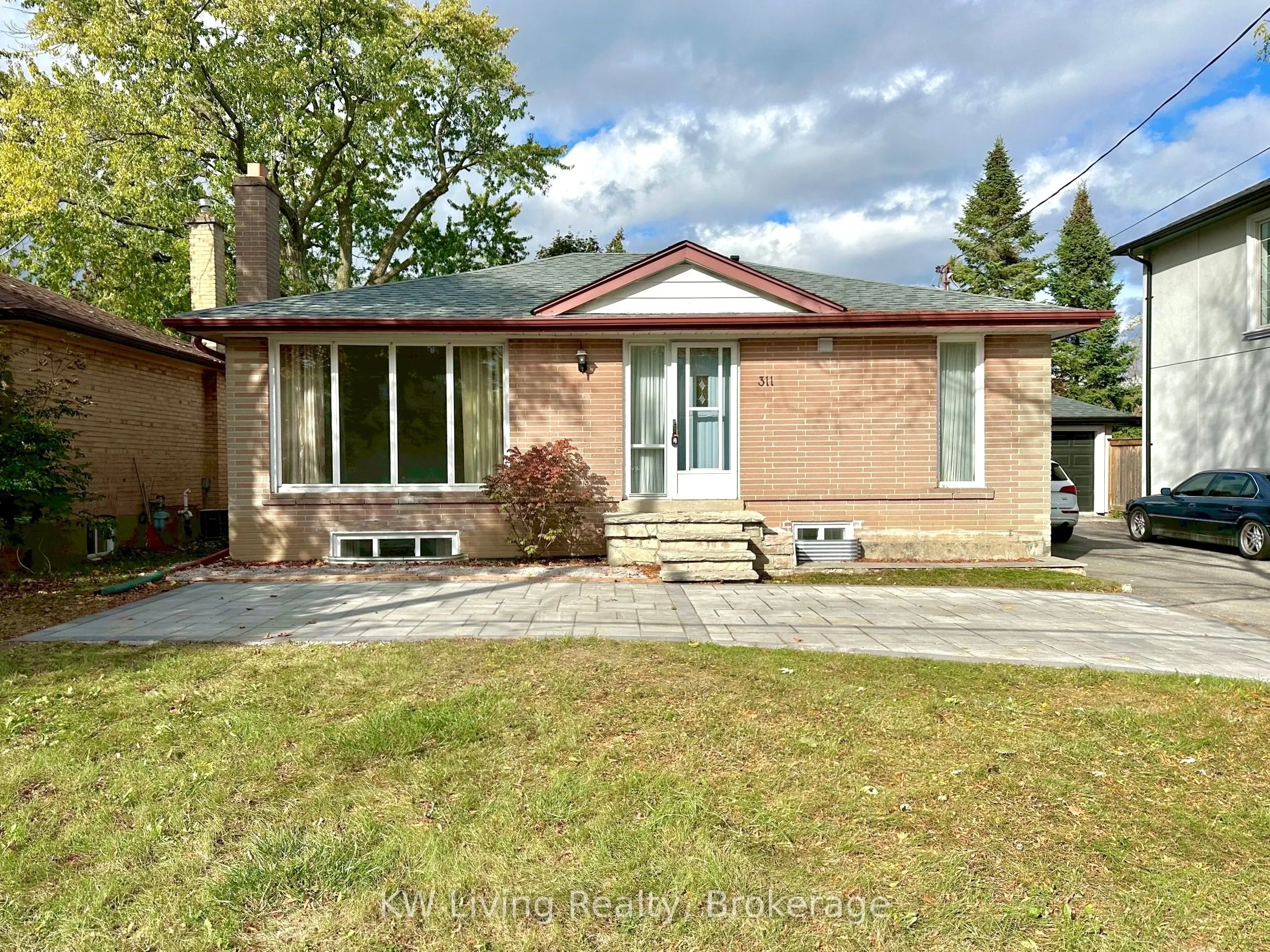 311 Boisdale Avenue, #Main Floor